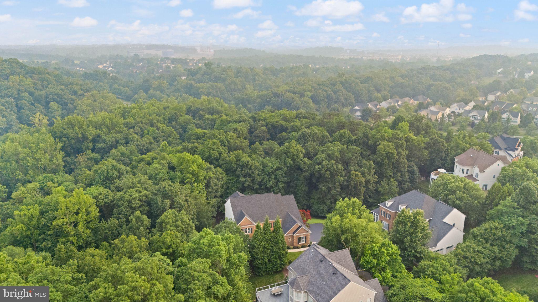 LANSDOWNE ON THE POTOMAC - Residential