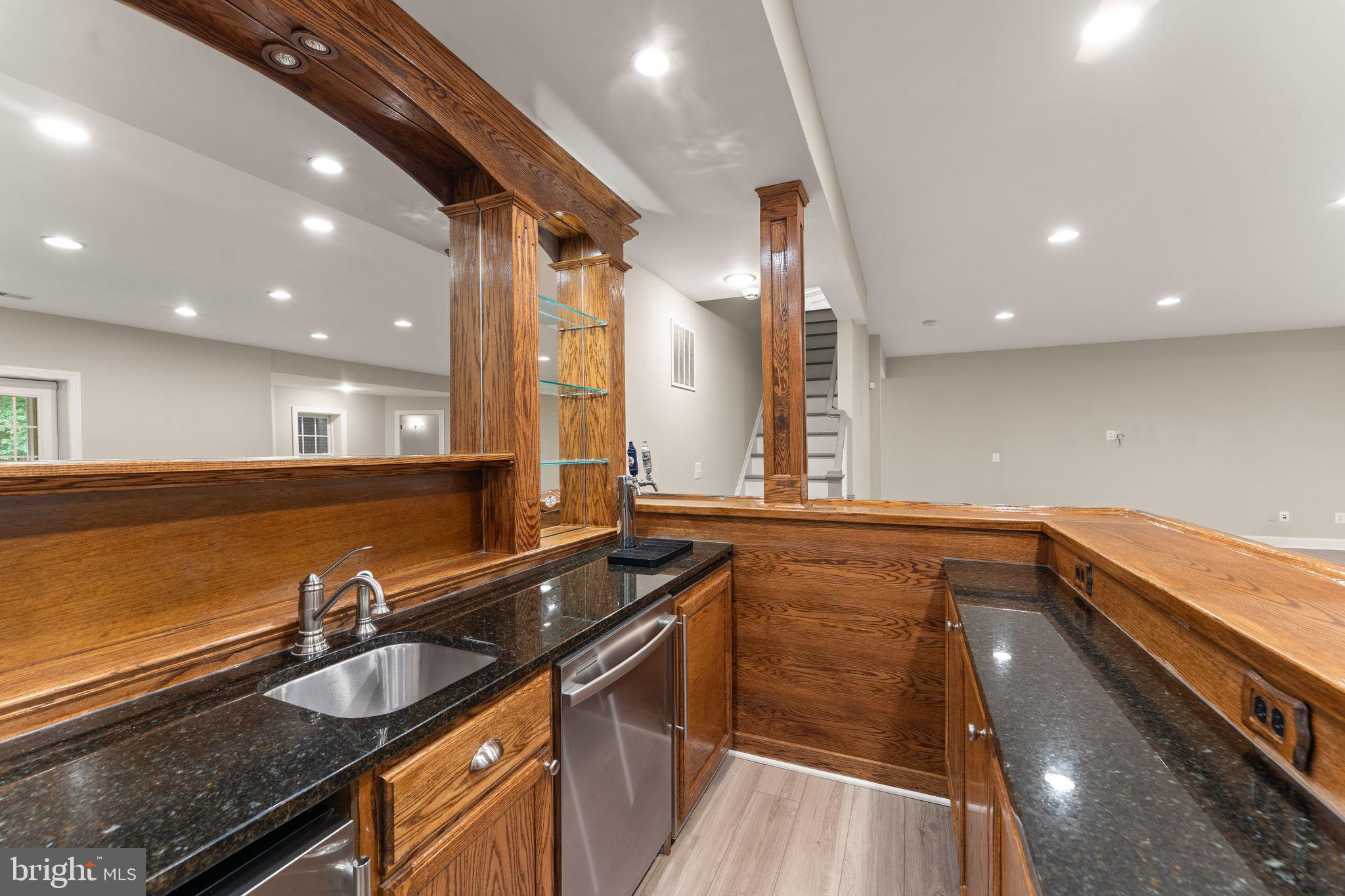 LANSDOWNE ON THE POTOMAC - Residential