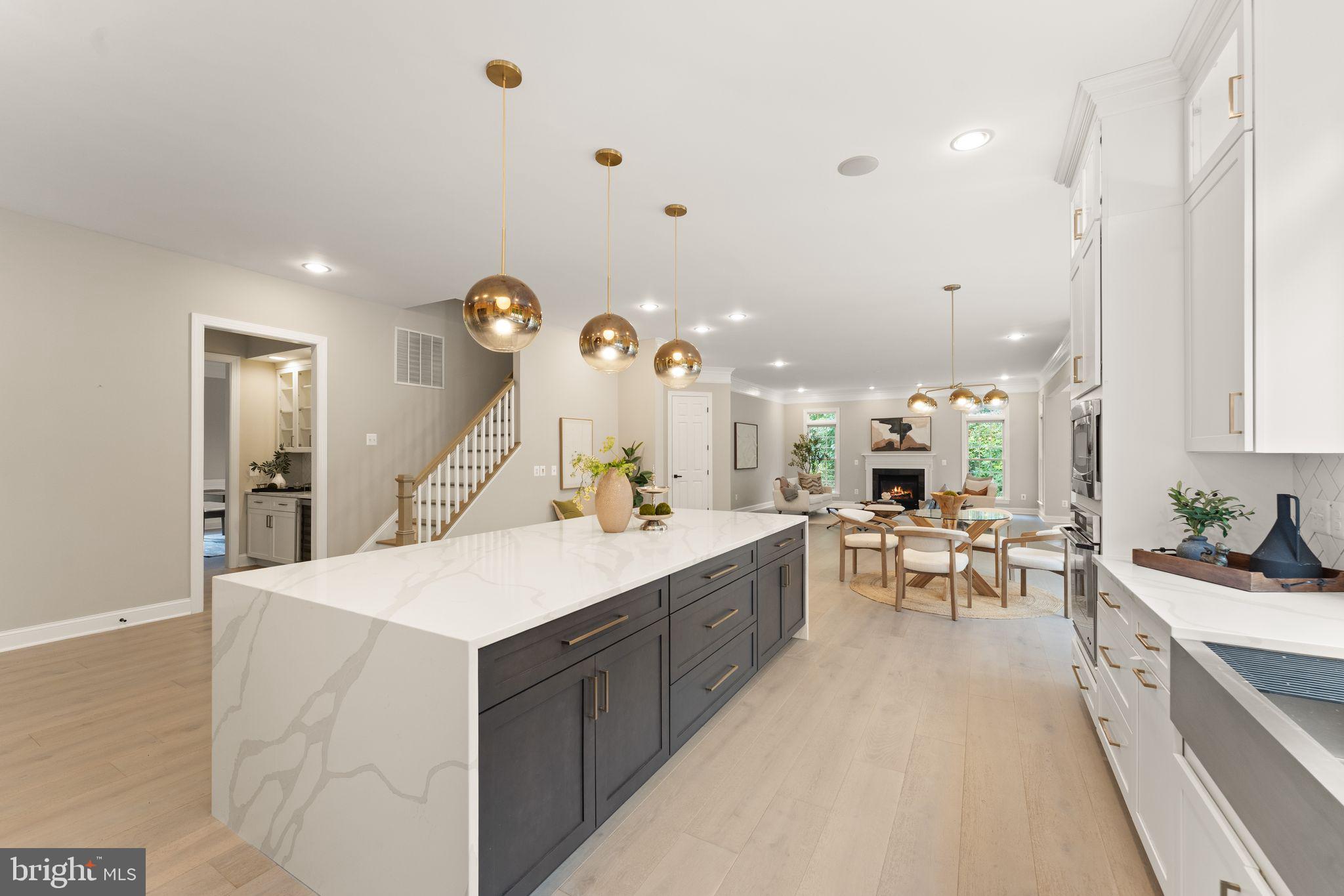LANSDOWNE ON THE POTOMAC - Residential