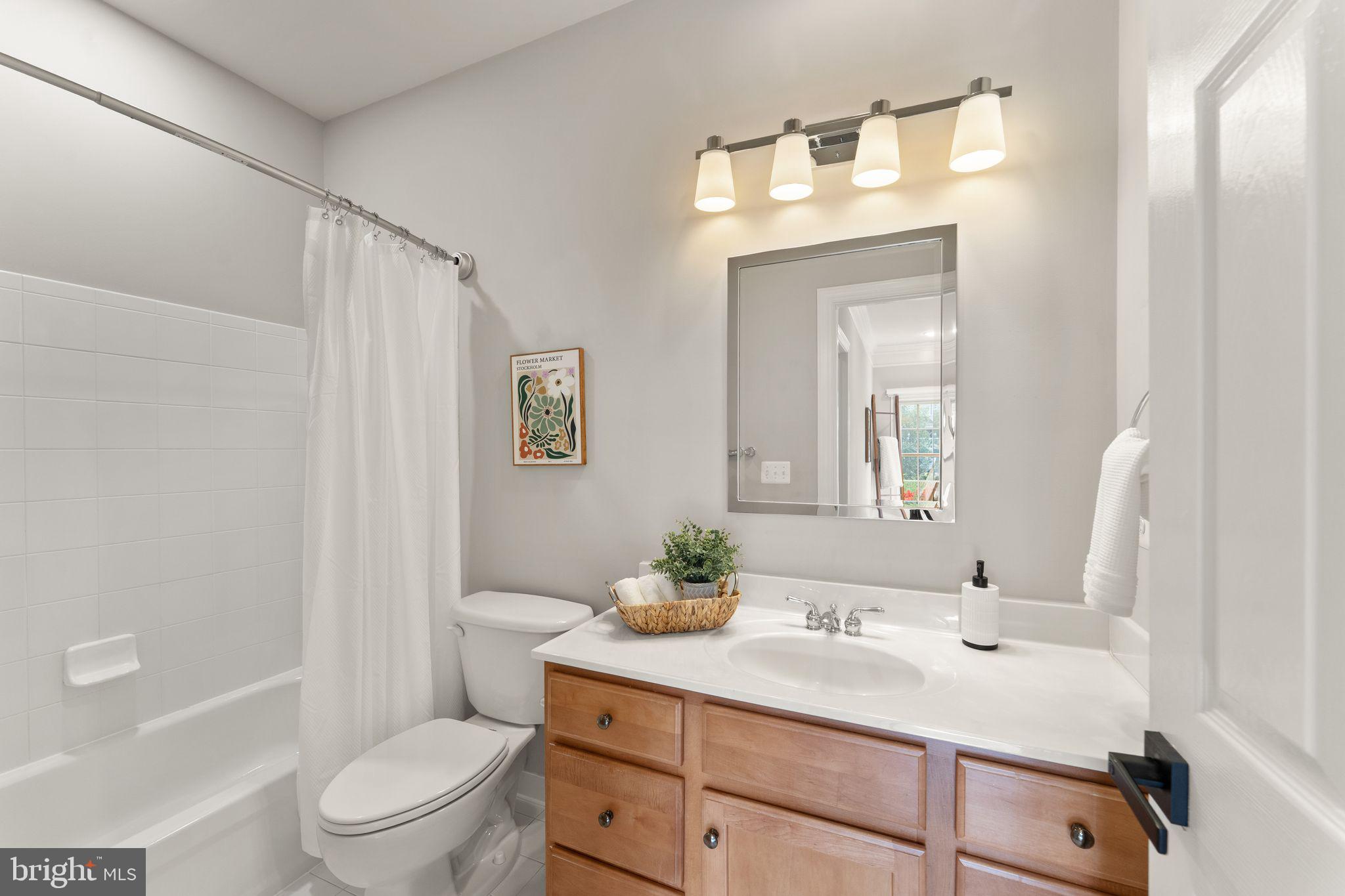 LANSDOWNE ON THE POTOMAC - Residential