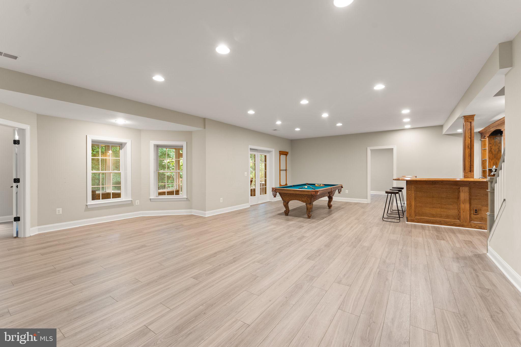 LANSDOWNE ON THE POTOMAC - Residential