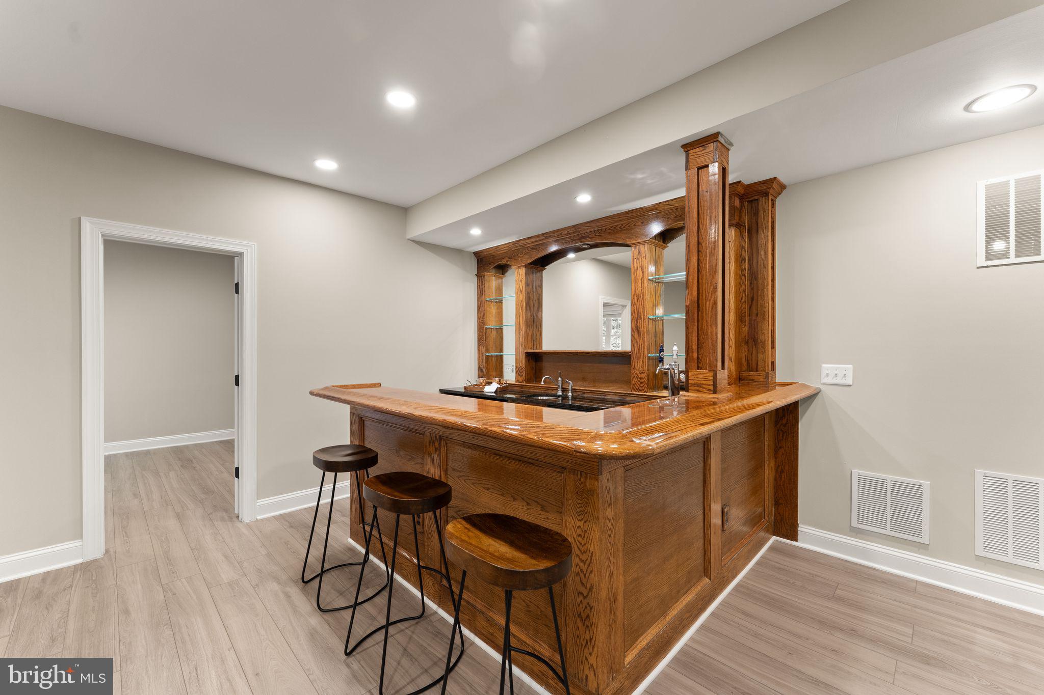 LANSDOWNE ON THE POTOMAC - Residential