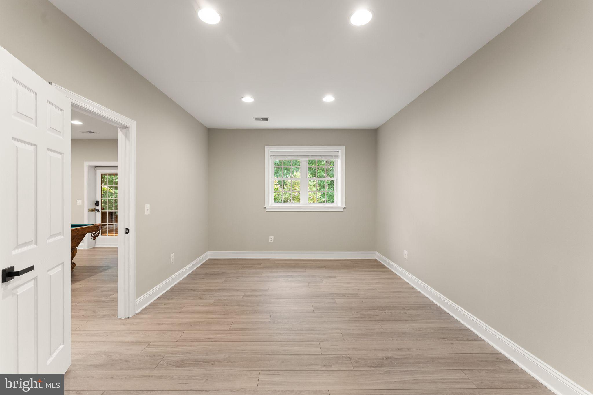 LANSDOWNE ON THE POTOMAC - Residential