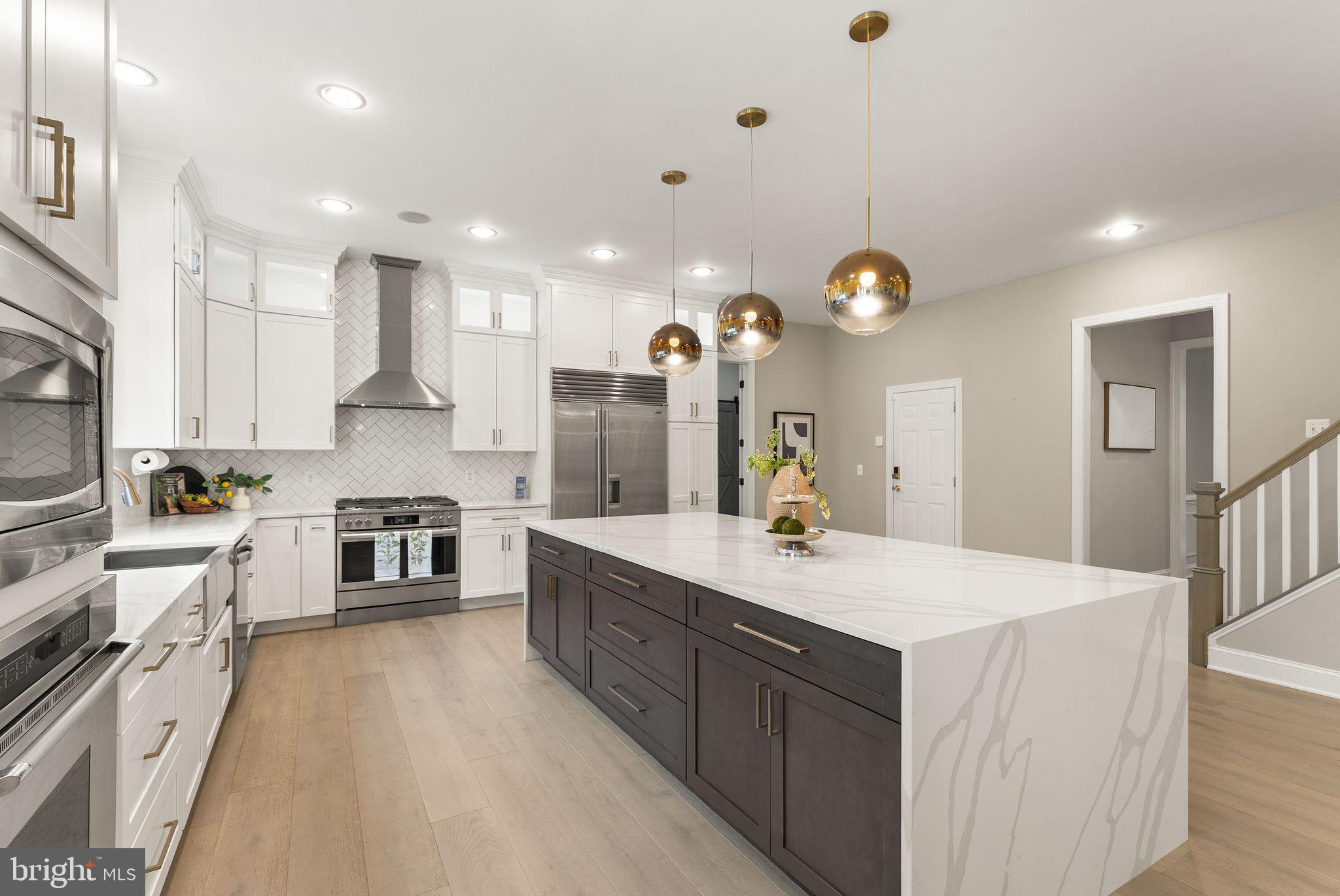 LANSDOWNE ON THE POTOMAC - Residential