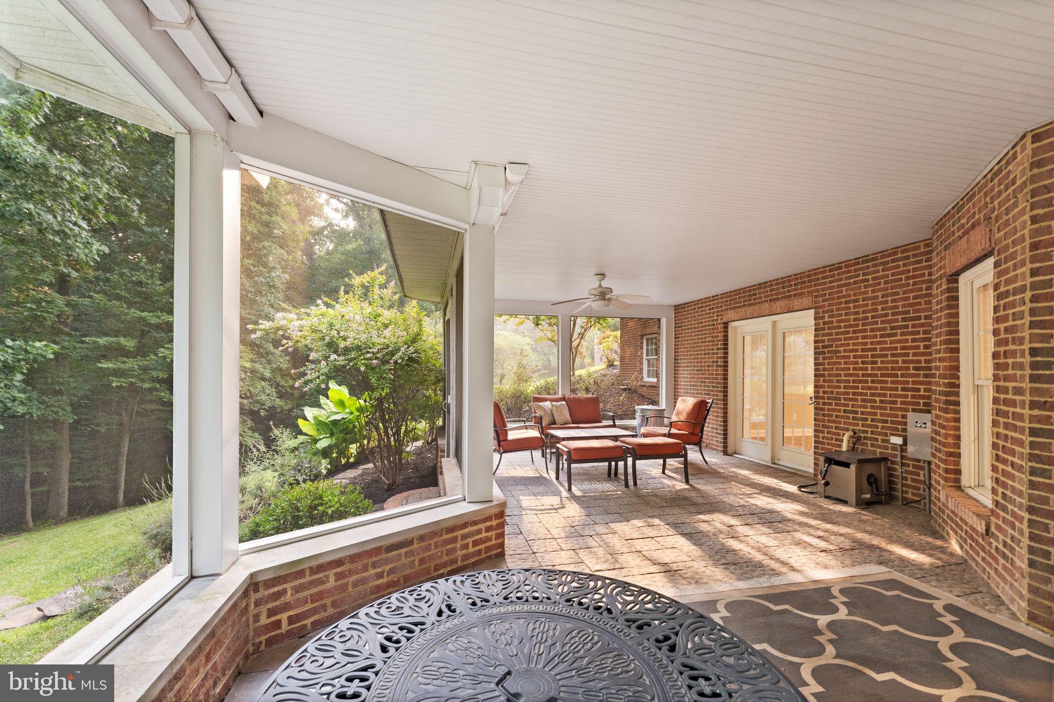 LANSDOWNE ON THE POTOMAC - Residential