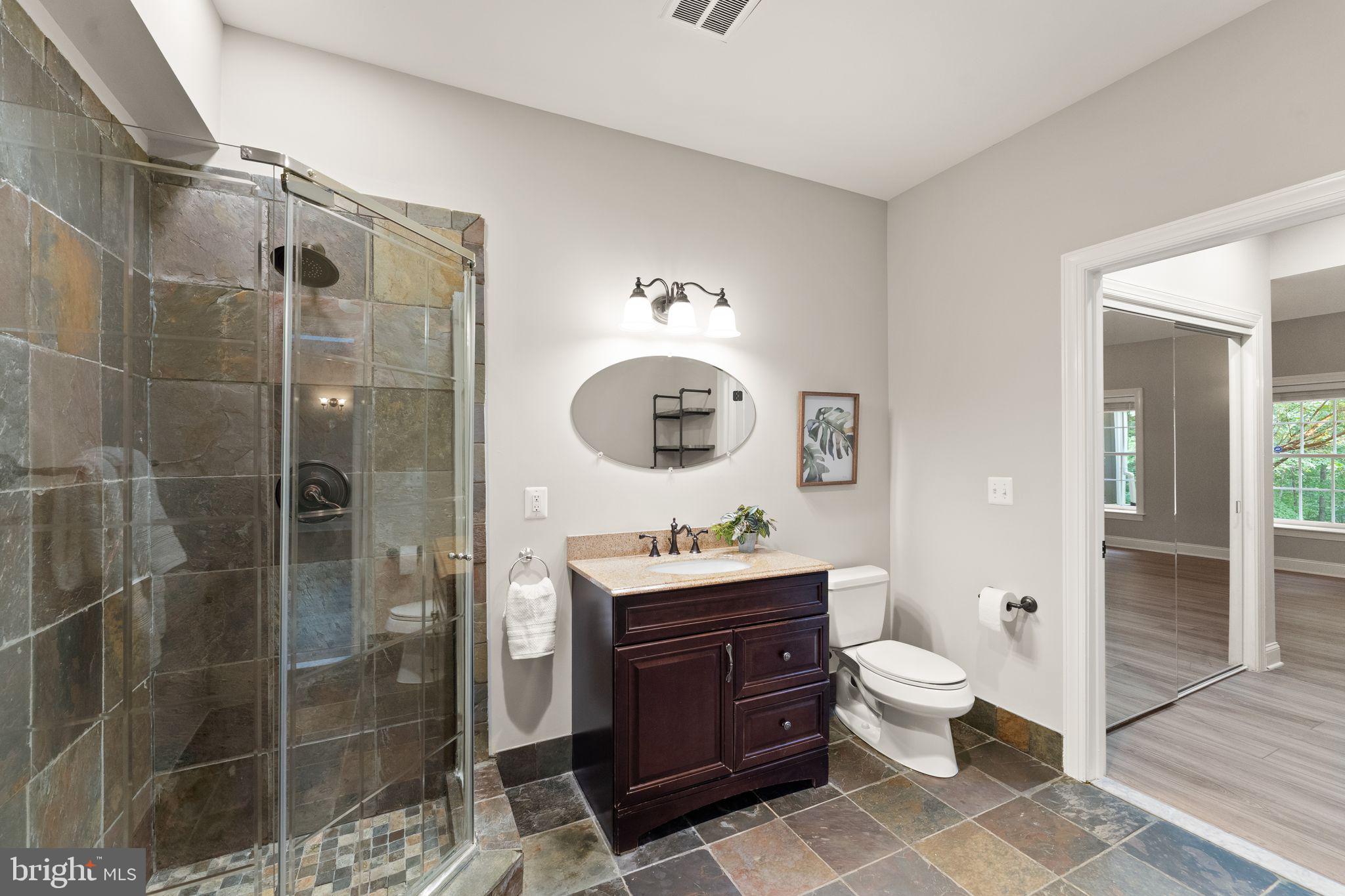 LANSDOWNE ON THE POTOMAC - Residential