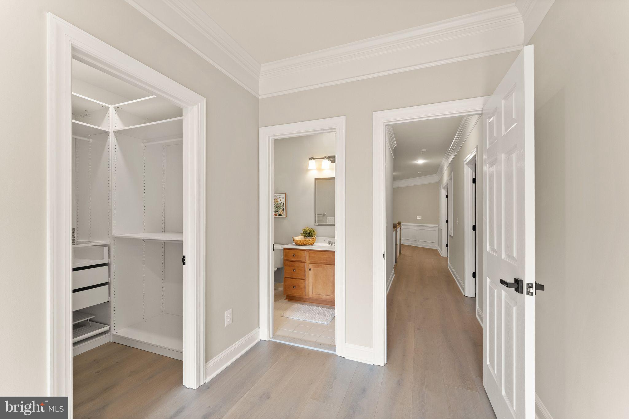 LANSDOWNE ON THE POTOMAC - Residential