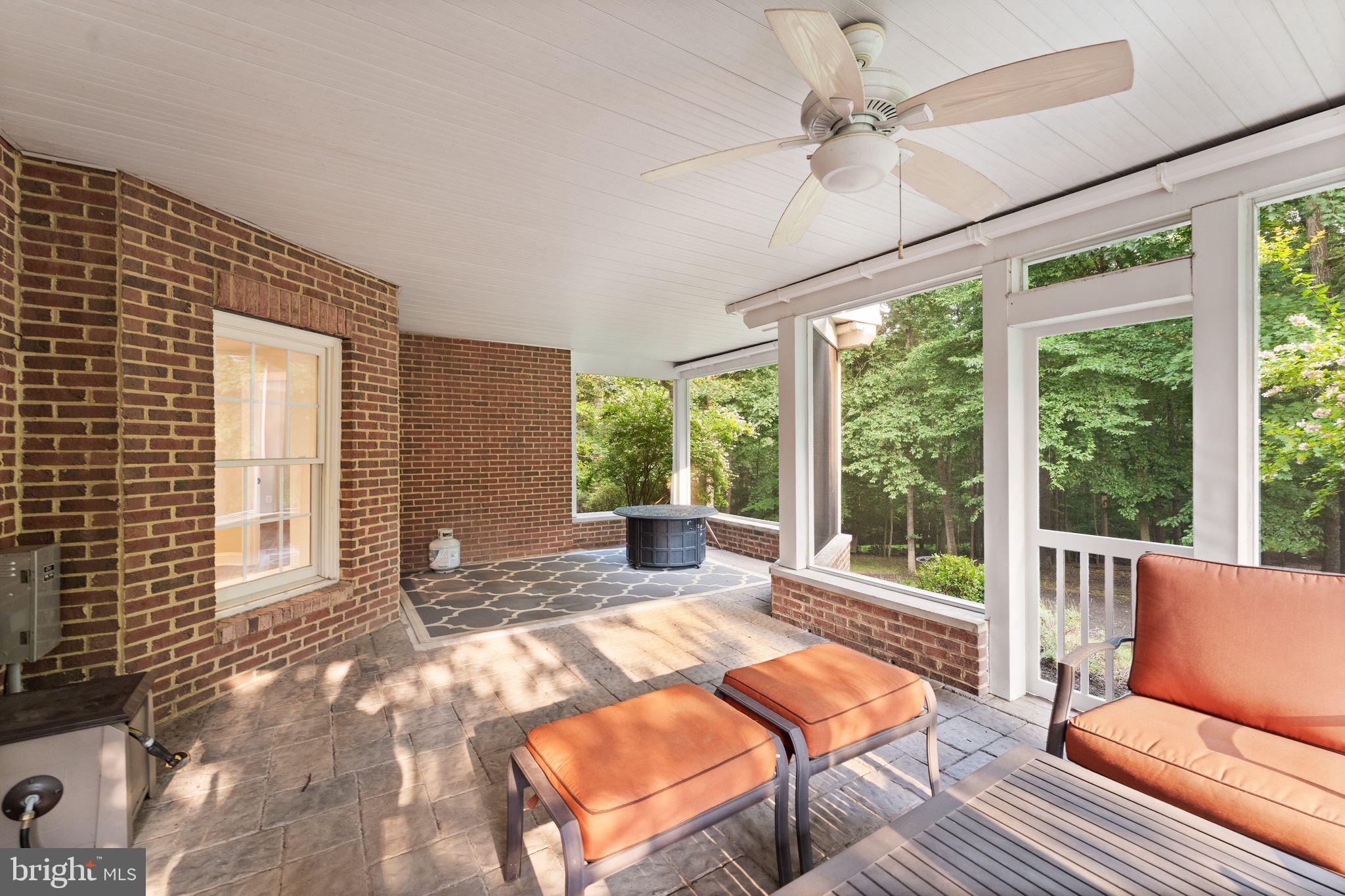LANSDOWNE ON THE POTOMAC - Residential