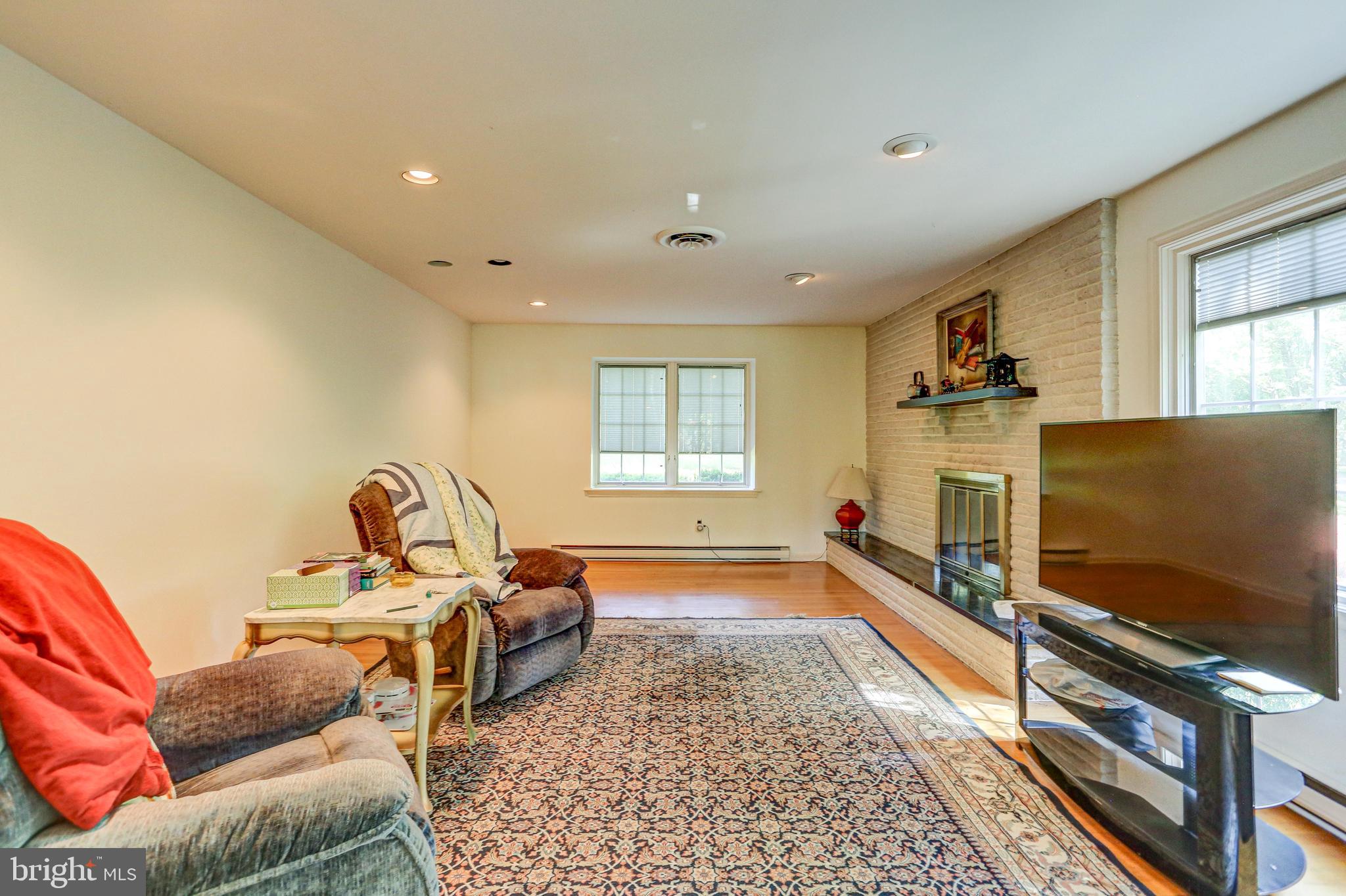 BEVERLY HILLS - Residential