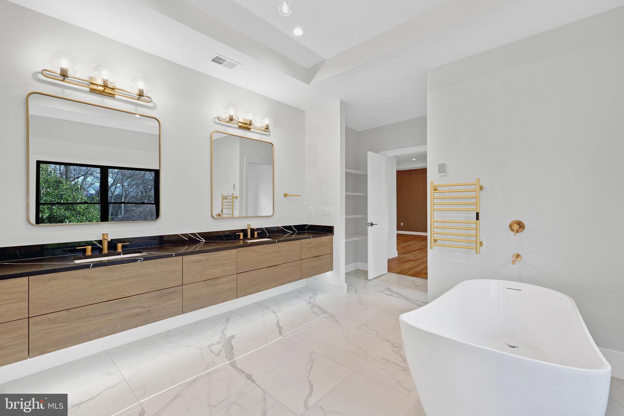 CROSSWOODS - Residential