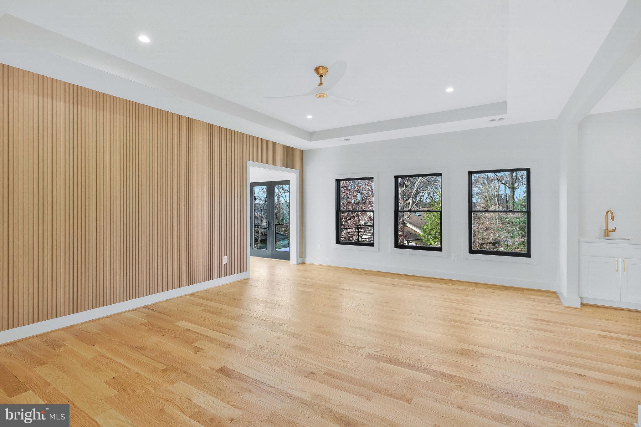 CROSSWOODS - Residential