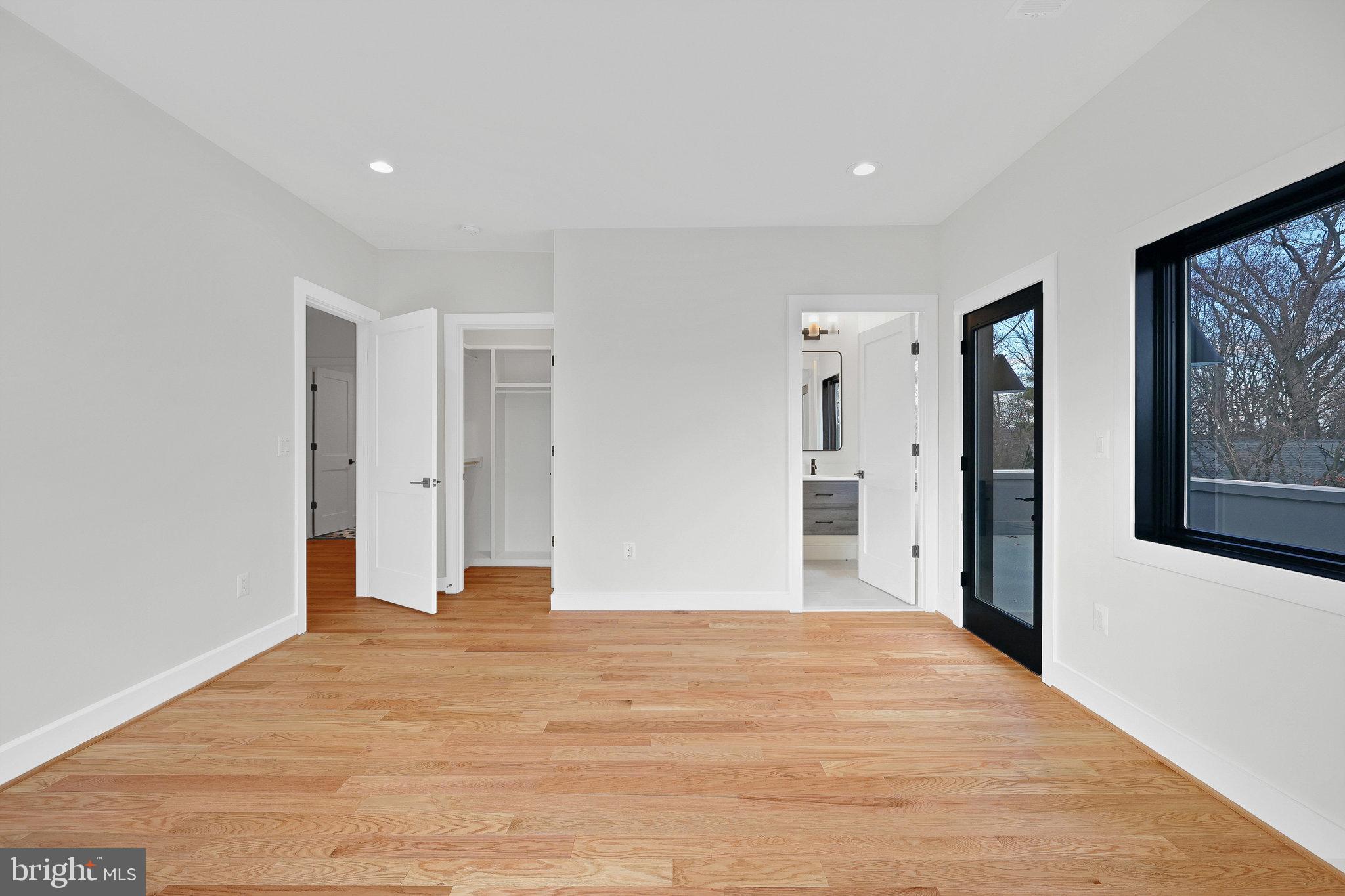 CROSSWOODS - Residential