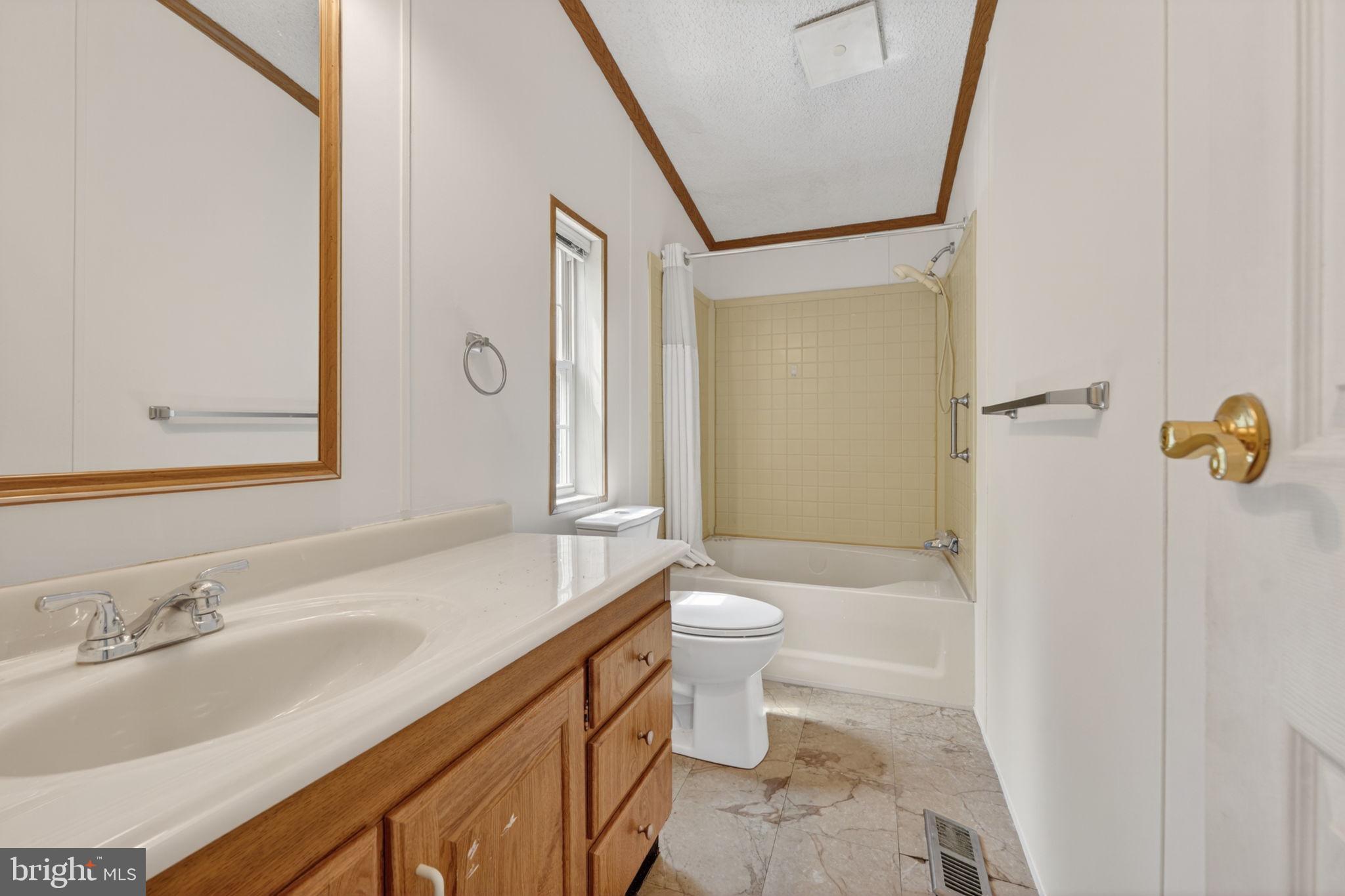 WALNUT MEADOWS - Residential