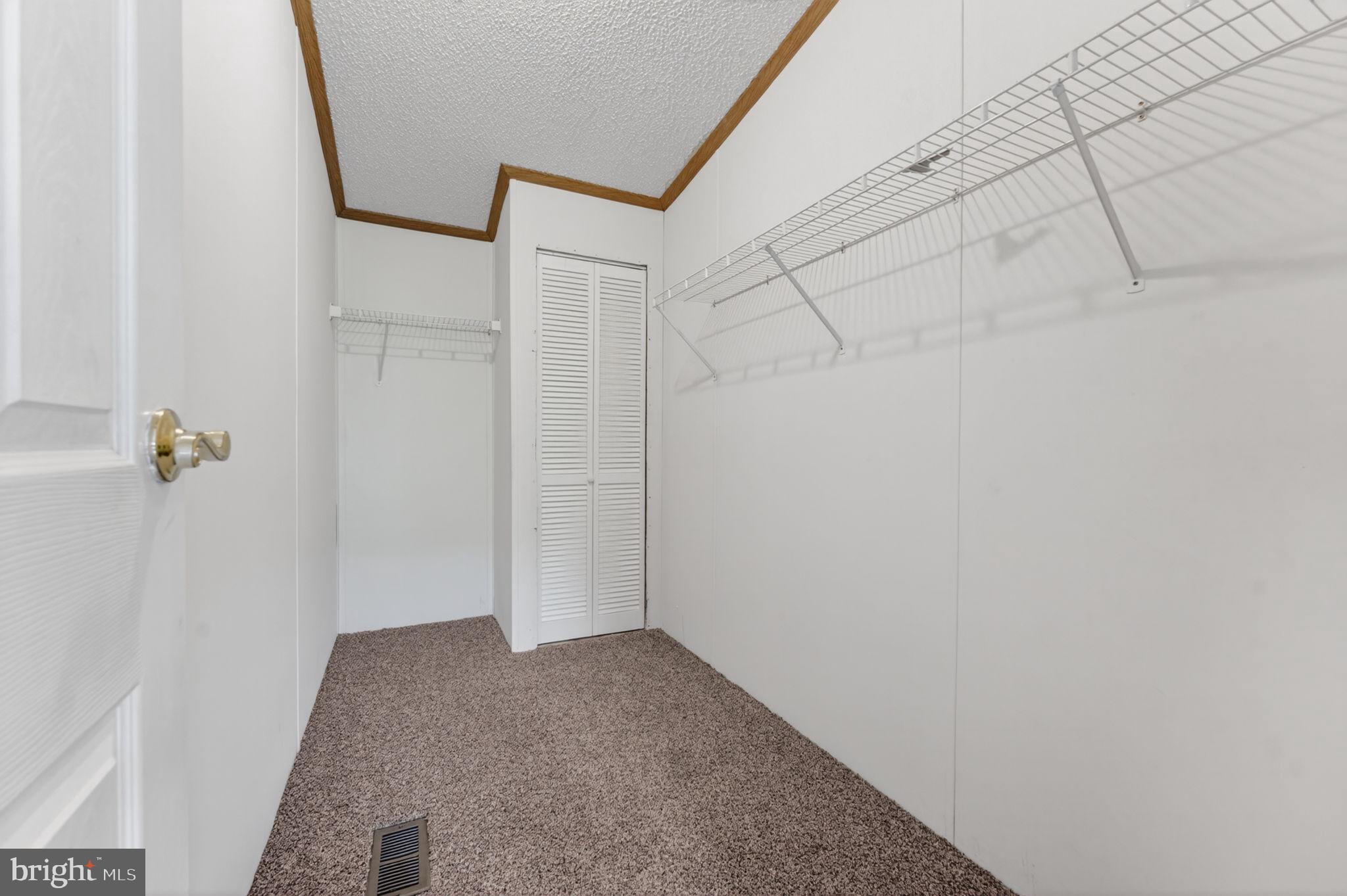 WALNUT MEADOWS - Residential