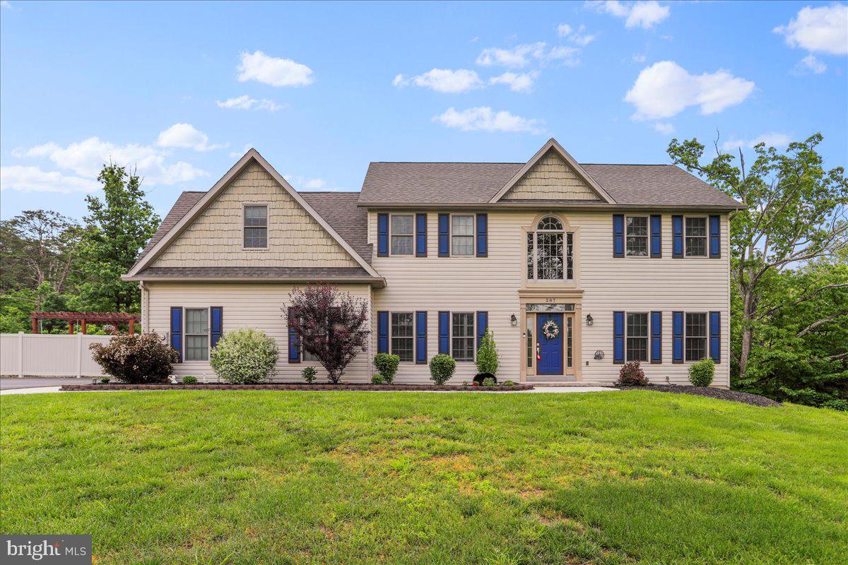 LAKEWOOD - Residential