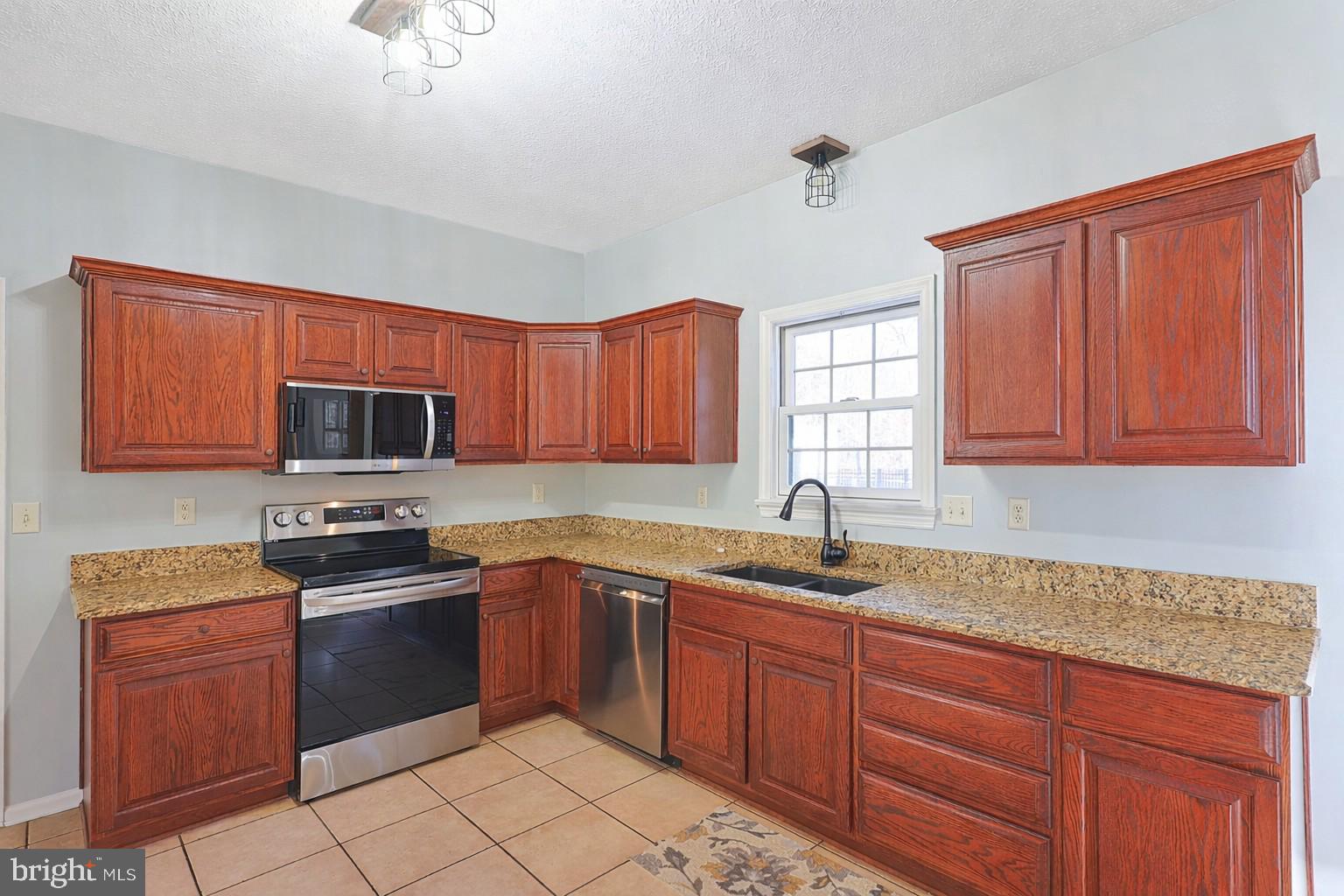 LAKEWOOD - Residential