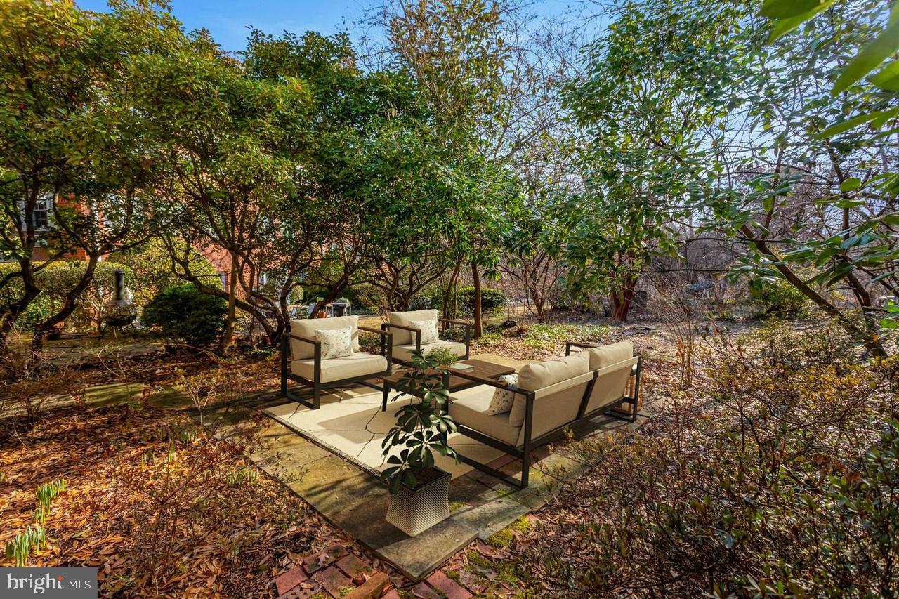 PARKFAIRFAX - Residential Lease