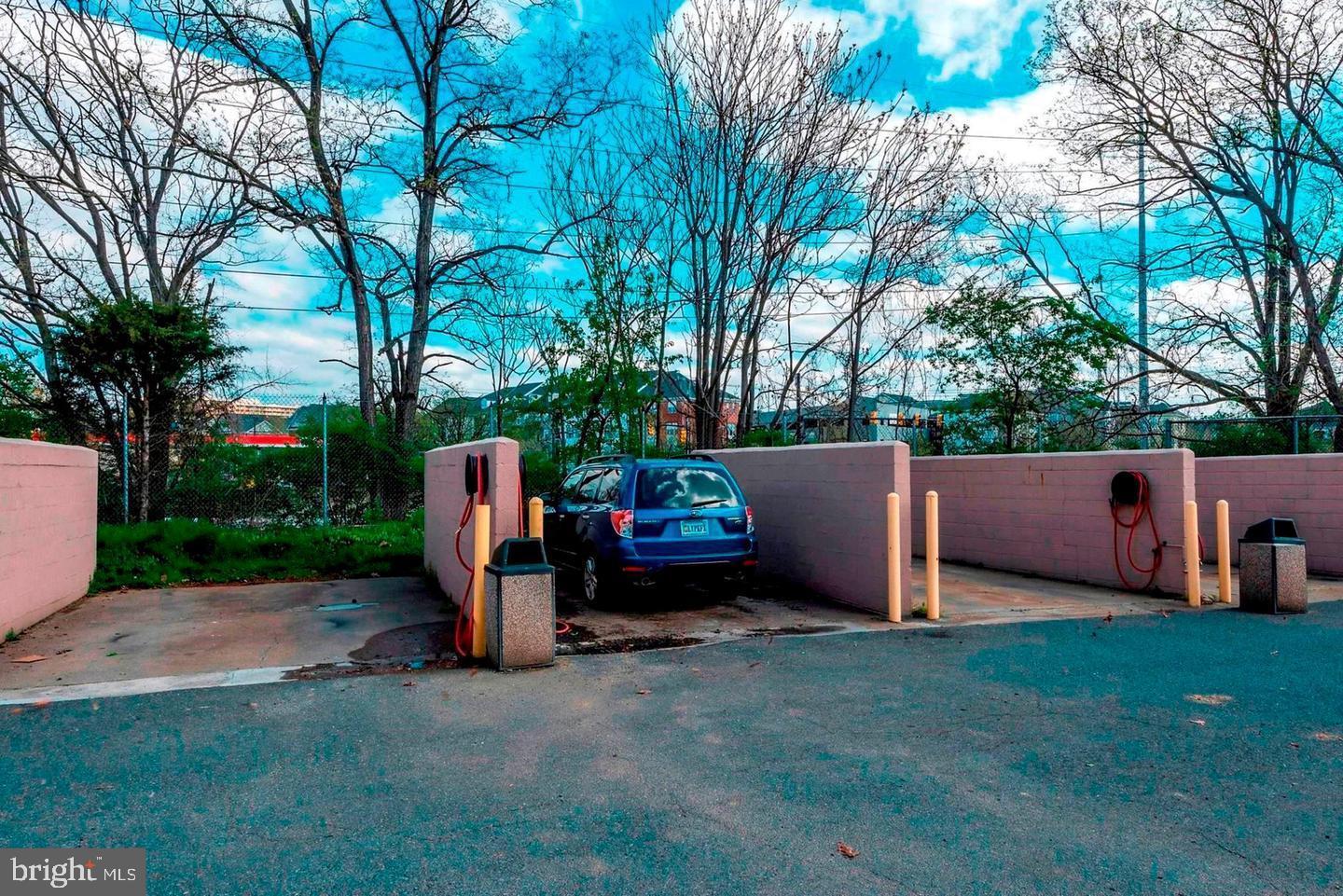 PARKFAIRFAX - Residential Lease