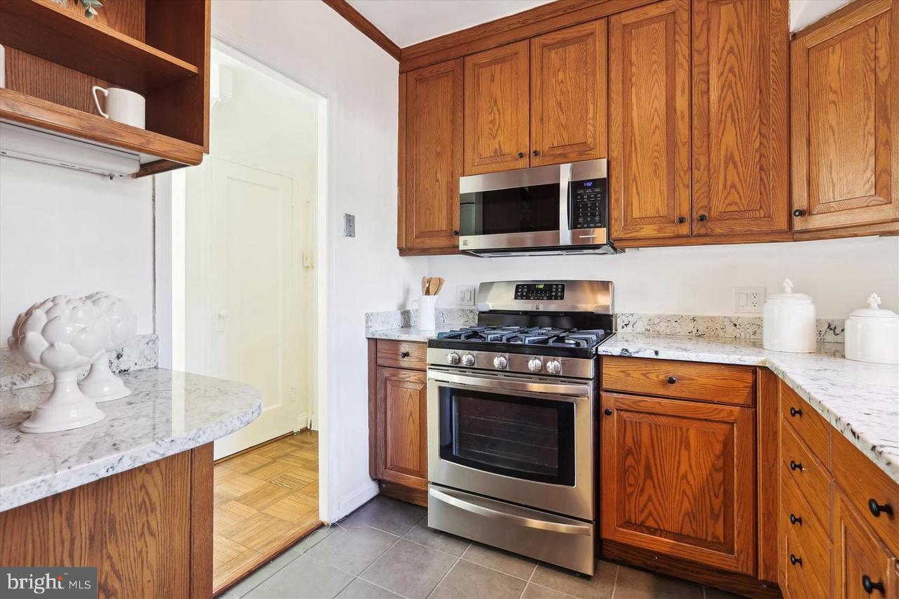 PARKFAIRFAX - Residential Lease