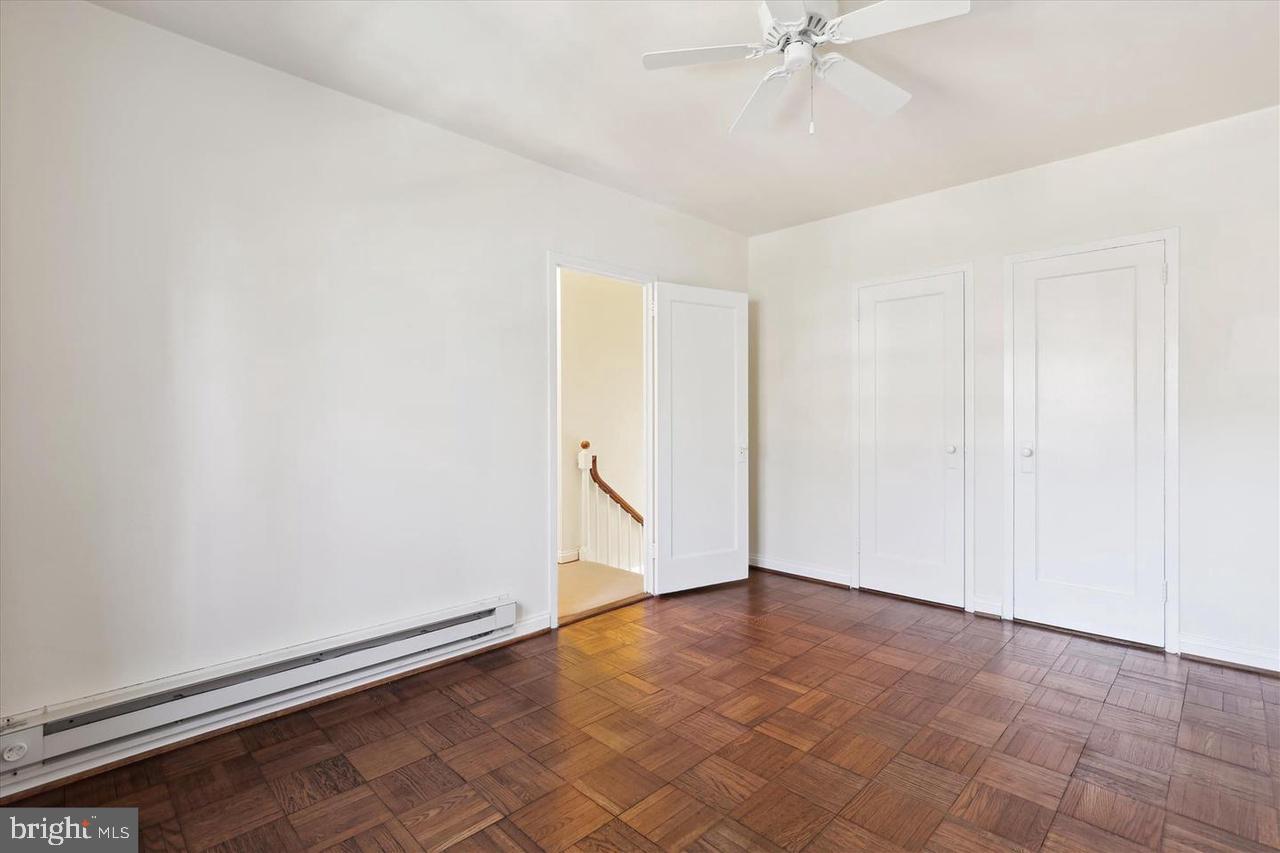 PARKFAIRFAX - Residential Lease