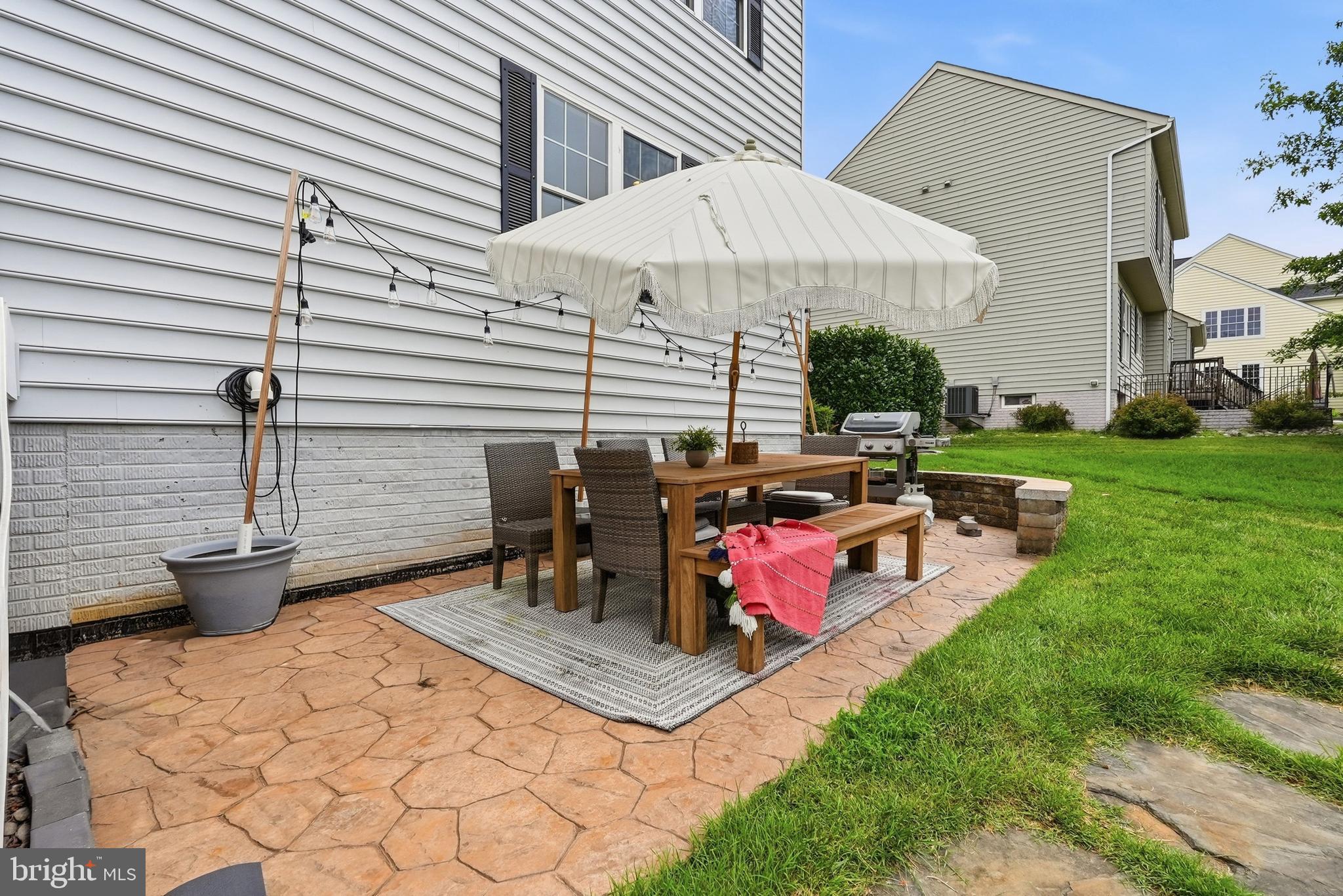 ROYAL OAKS - Residential