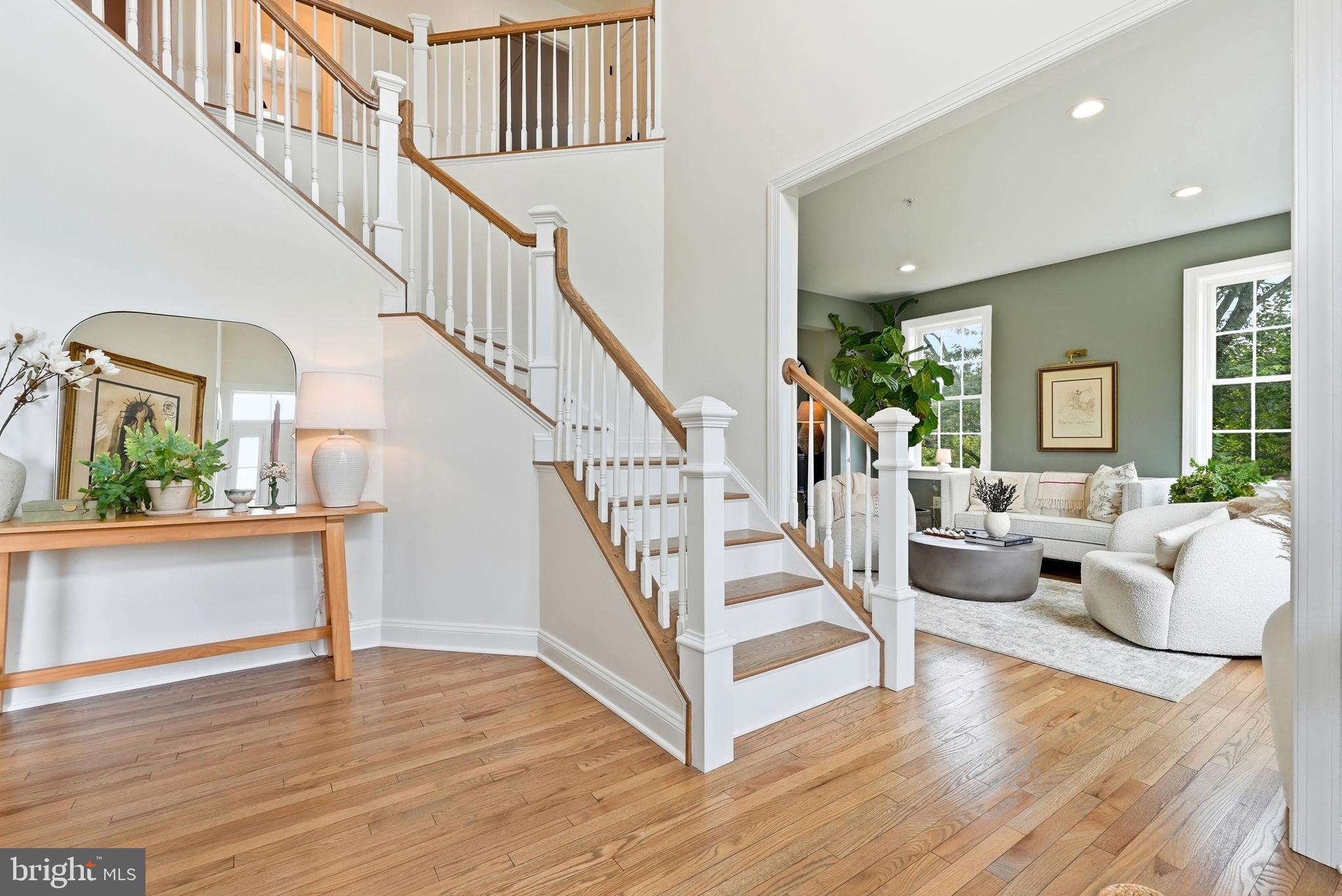ROYAL OAKS - Residential