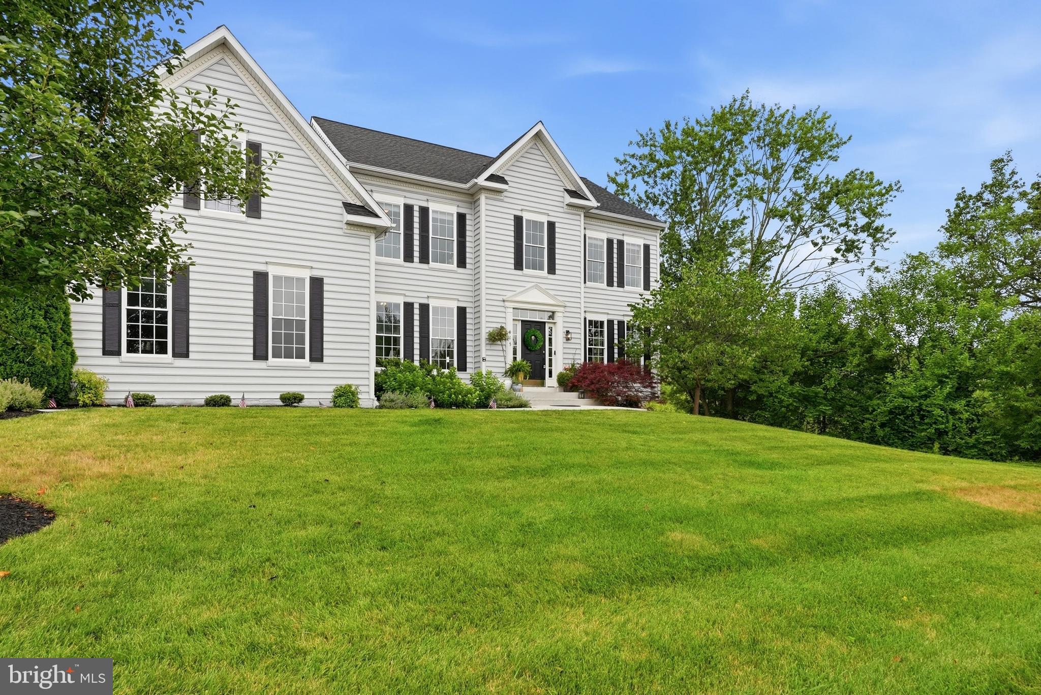 ROYAL OAKS - Residential