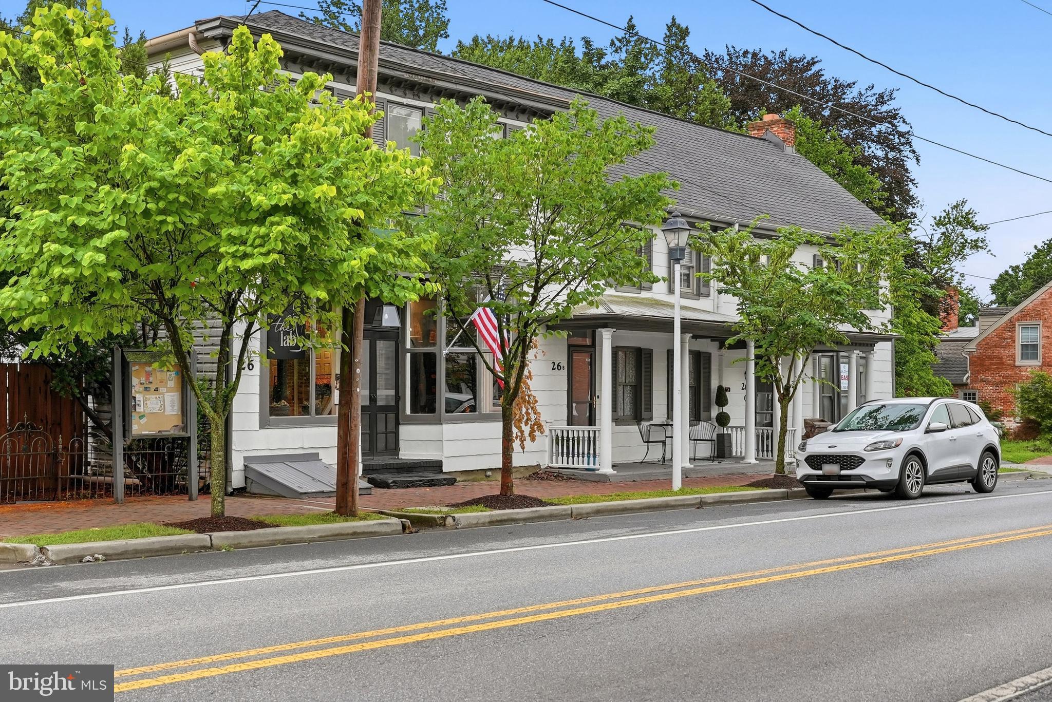 ROYAL OAKS - Residential