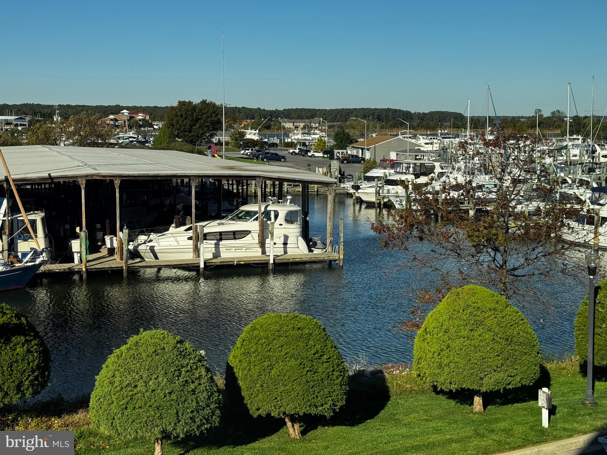 NARROWS POINTE - Residential