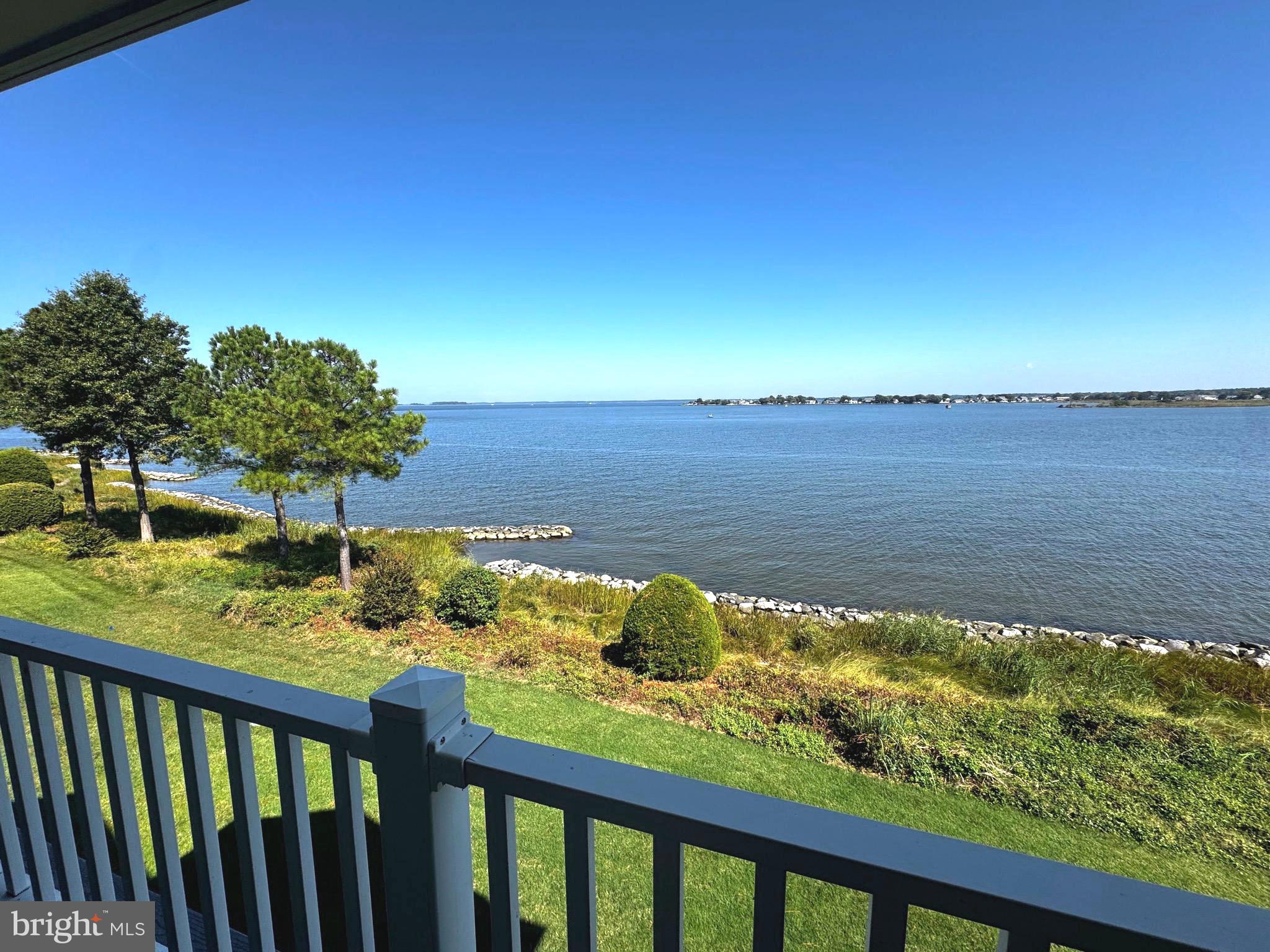 NARROWS POINTE - Residential