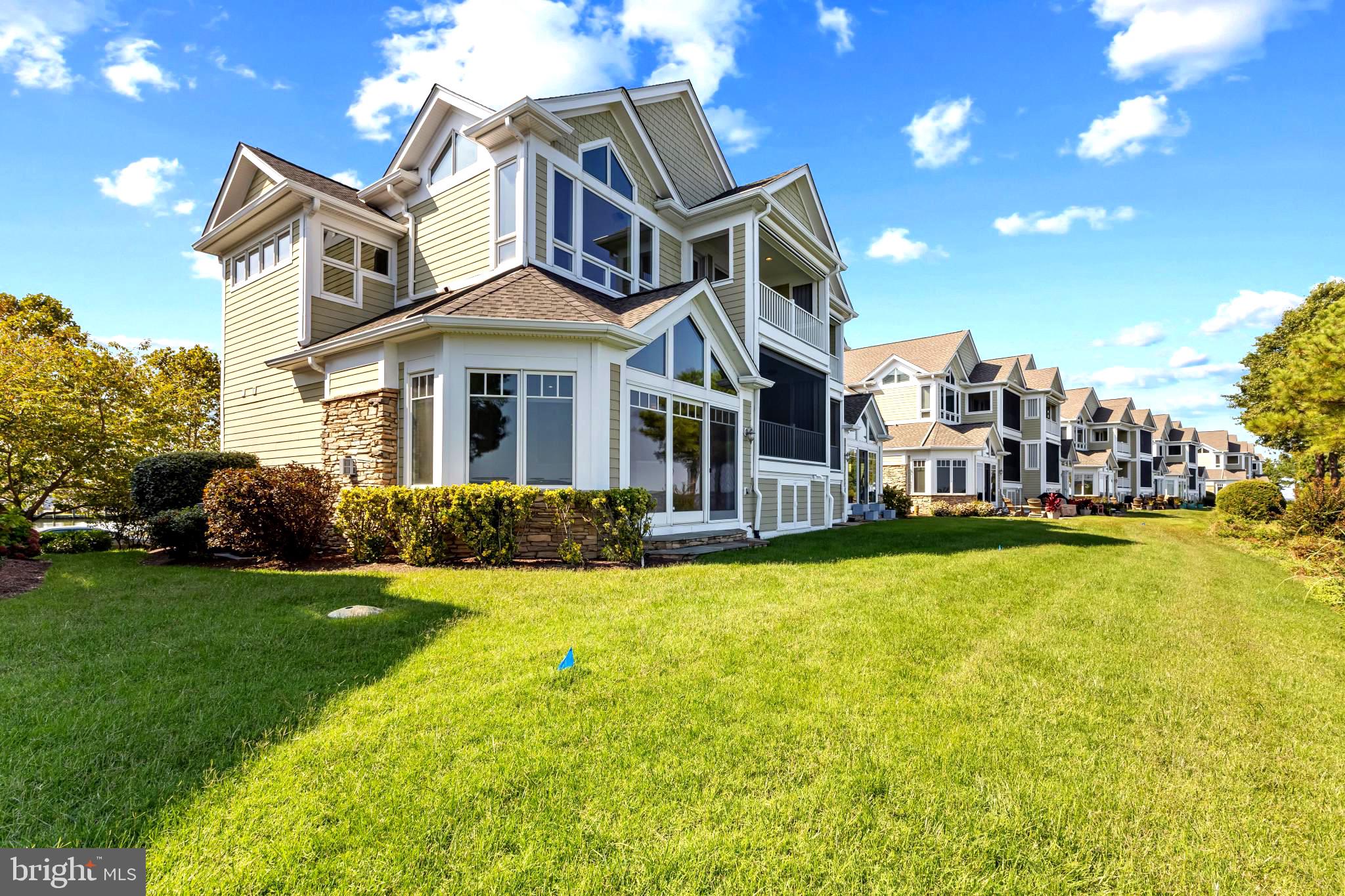 NARROWS POINTE - Residential
