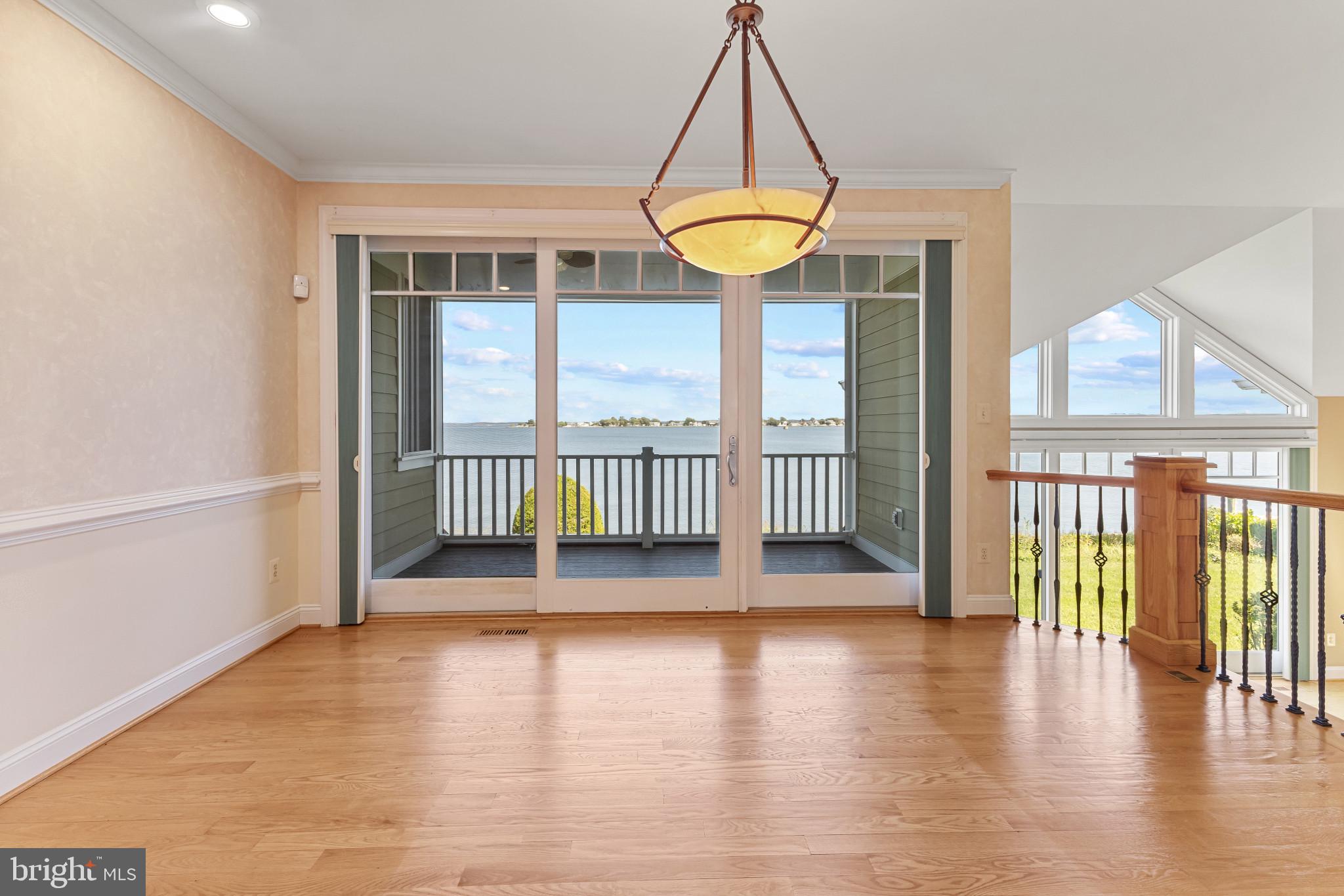 NARROWS POINTE - Residential