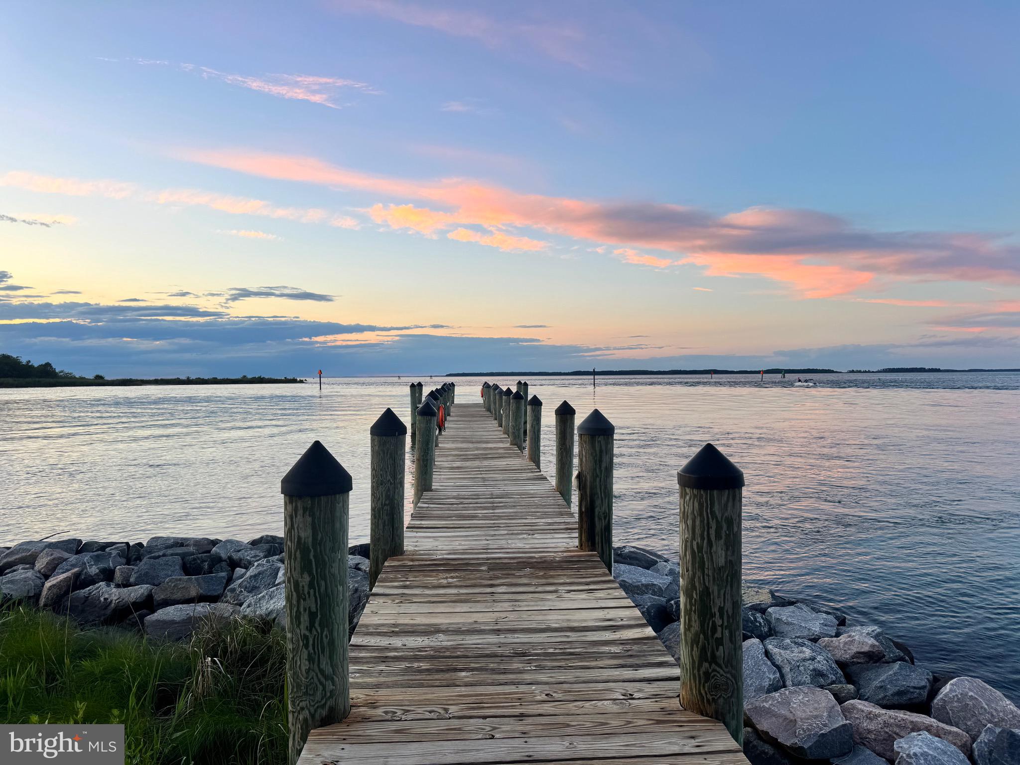 NARROWS POINTE - Residential