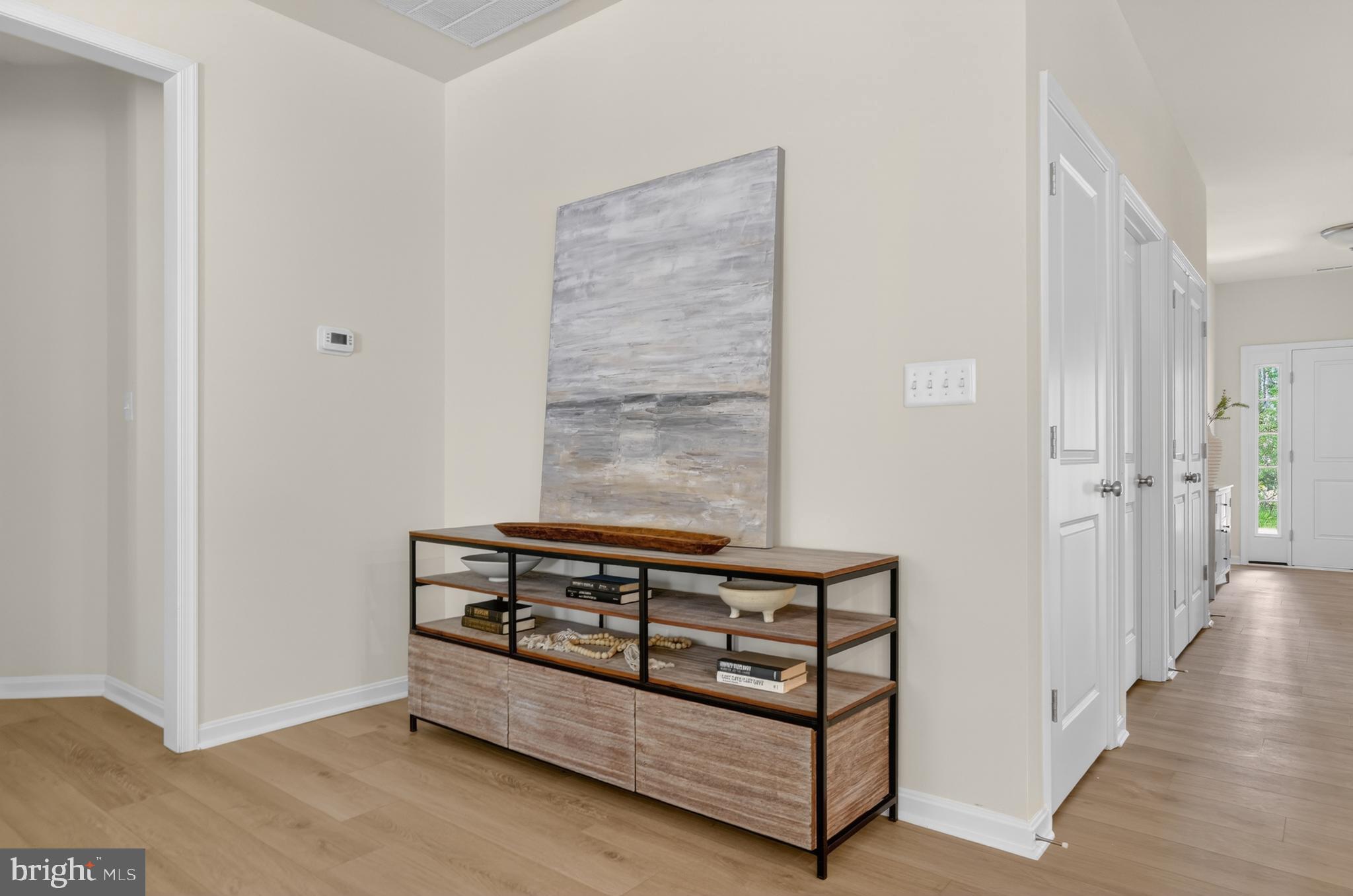 CAPTAIN'S COVE - Residential