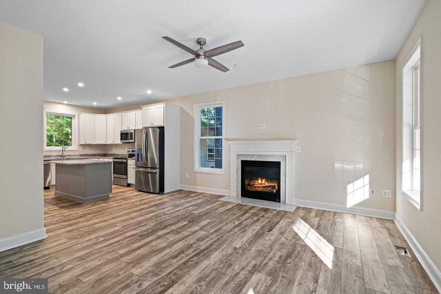 DRUM POINT - Residential