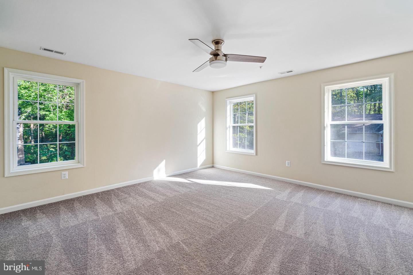 DRUM POINT - Residential
