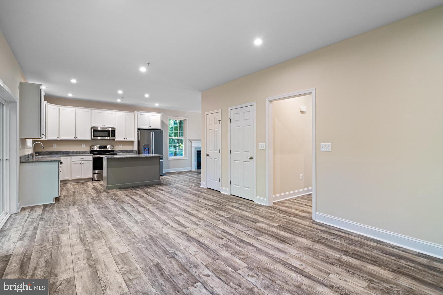 DRUM POINT - Residential