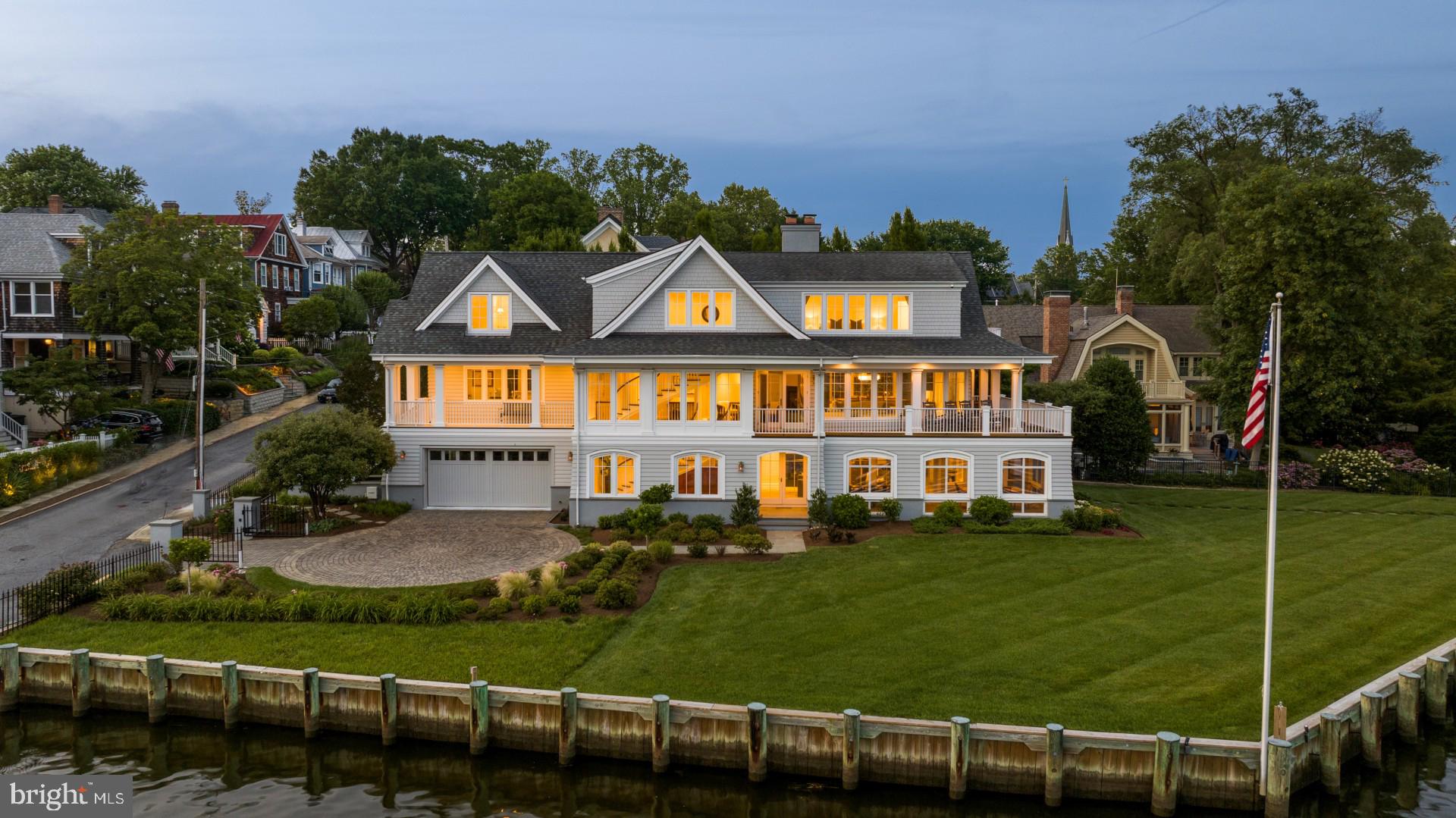 HISTORIC DISTRICT - Residential