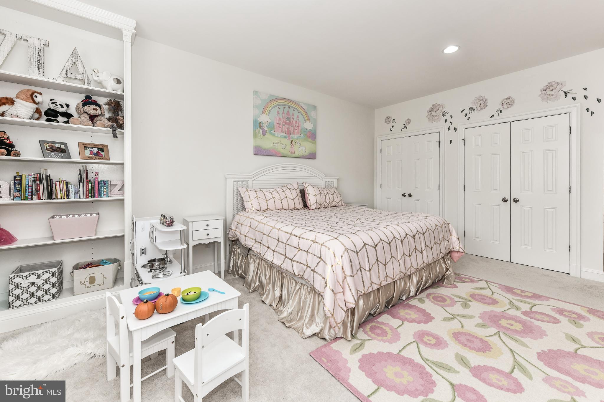 CHESTERBROOK ESTATES - Residential