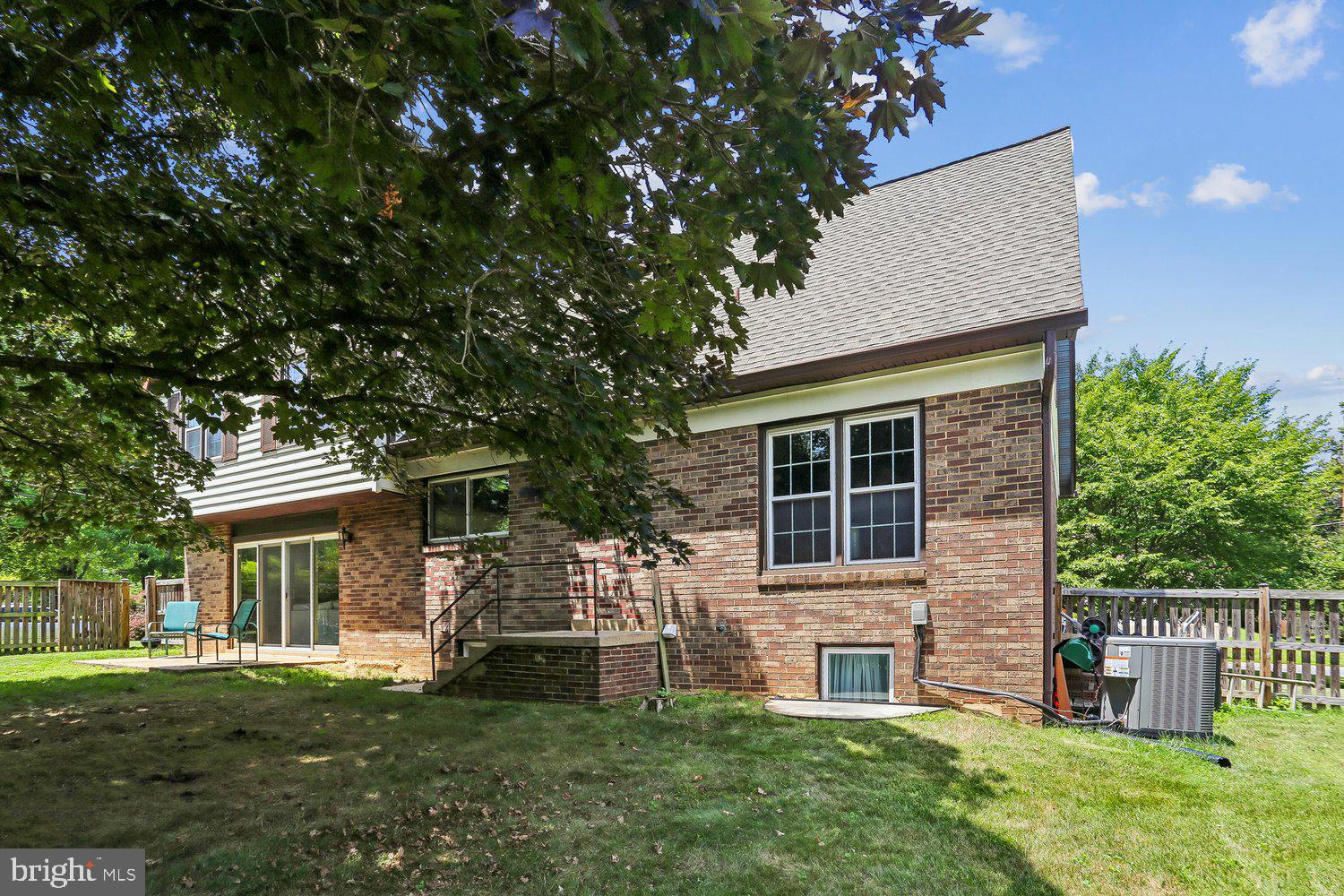 WILLERBURN ACRES - Residential