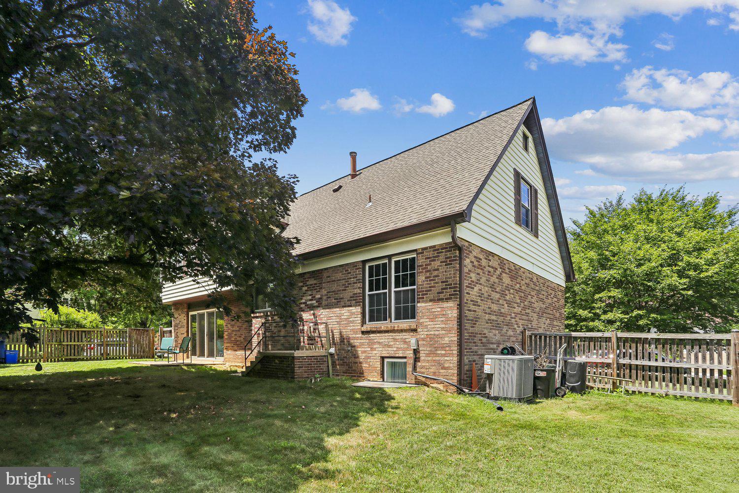 WILLERBURN ACRES - Residential