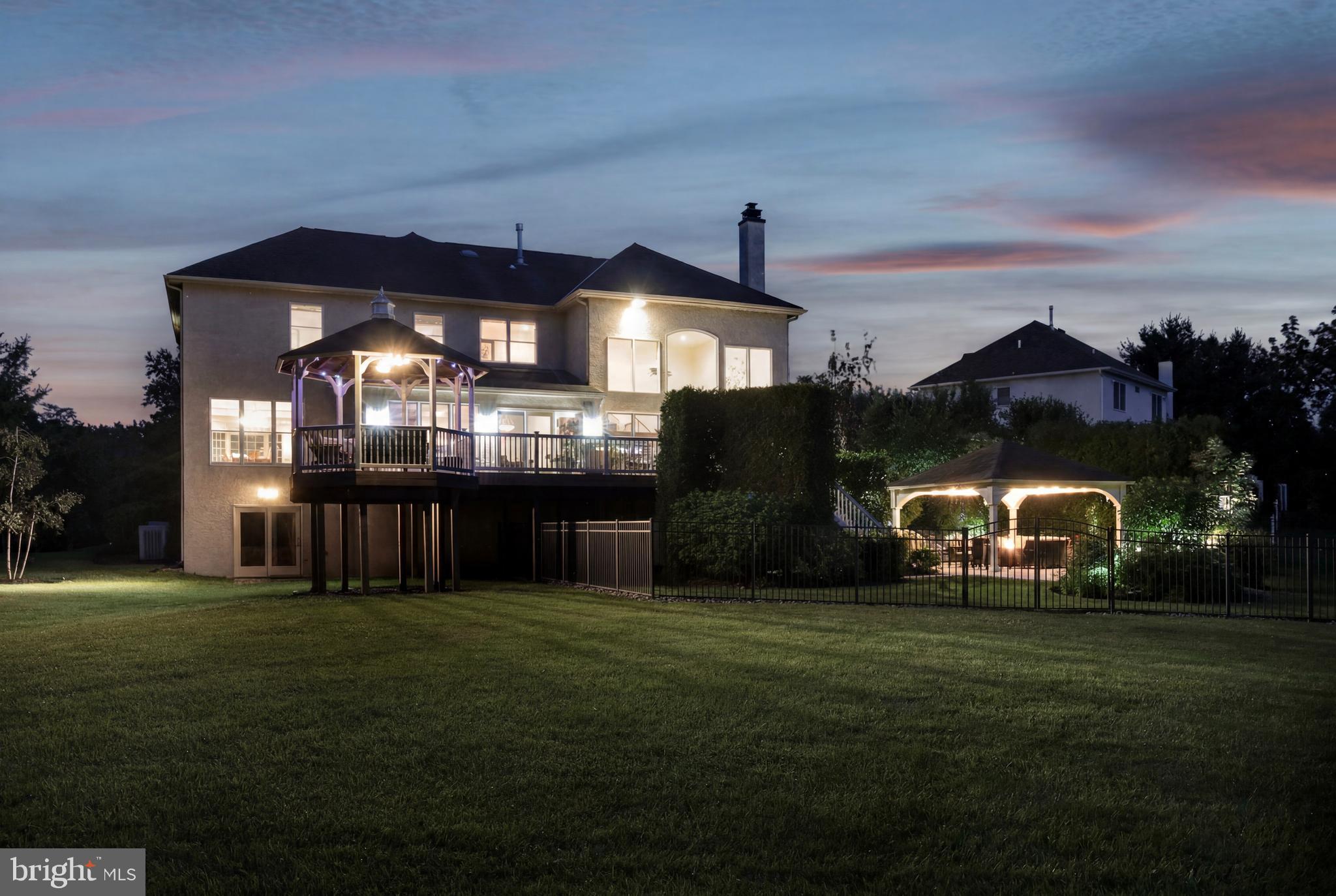 PROVIDENCE OAKS - Residential