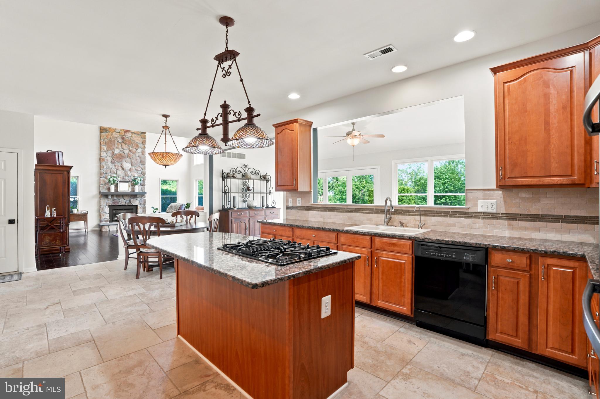 PROVIDENCE OAKS - Residential