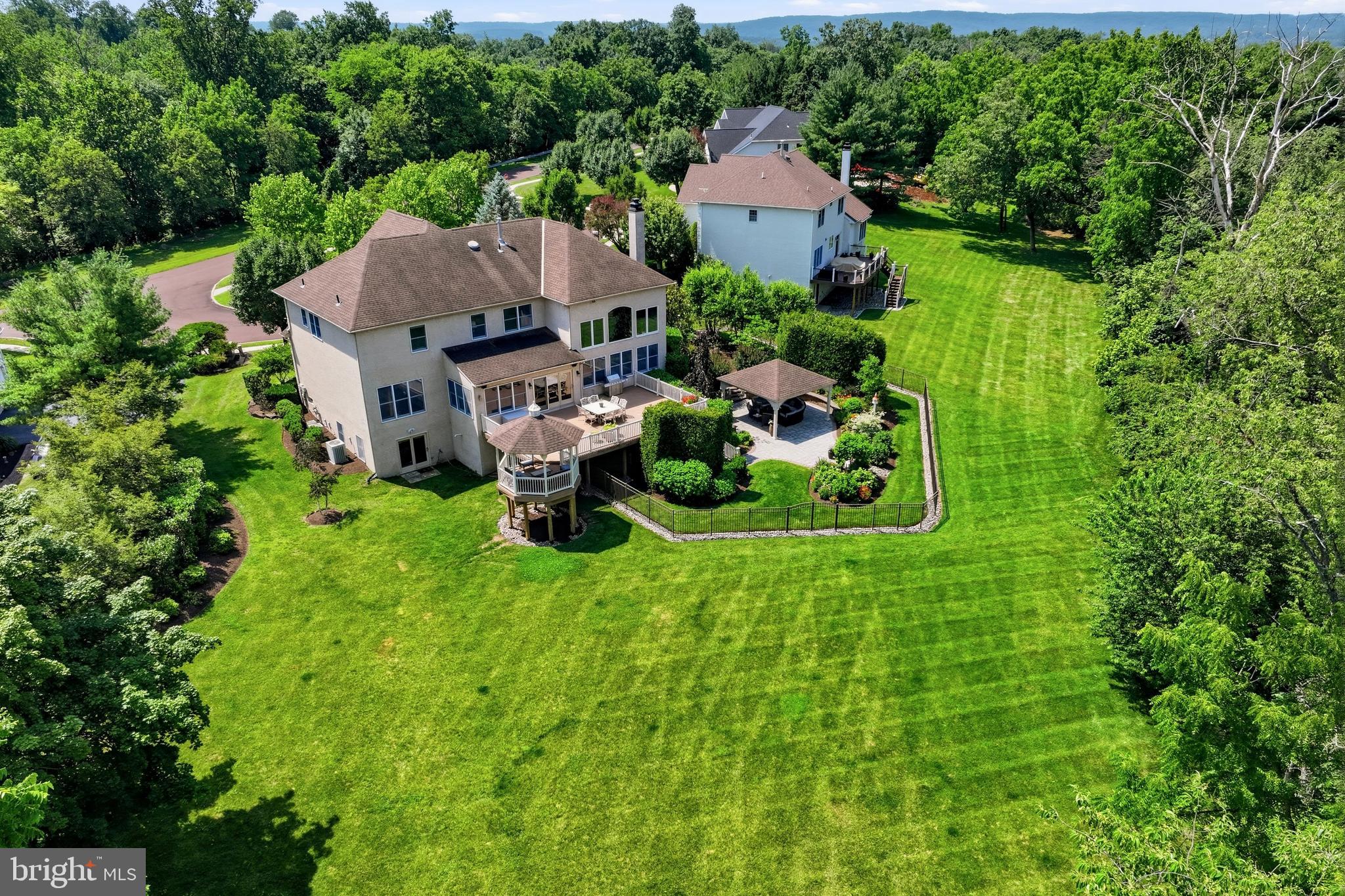 PROVIDENCE OAKS - Residential
