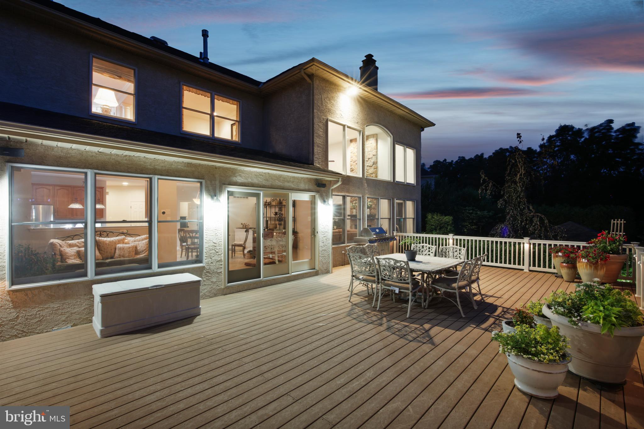 PROVIDENCE OAKS - Residential