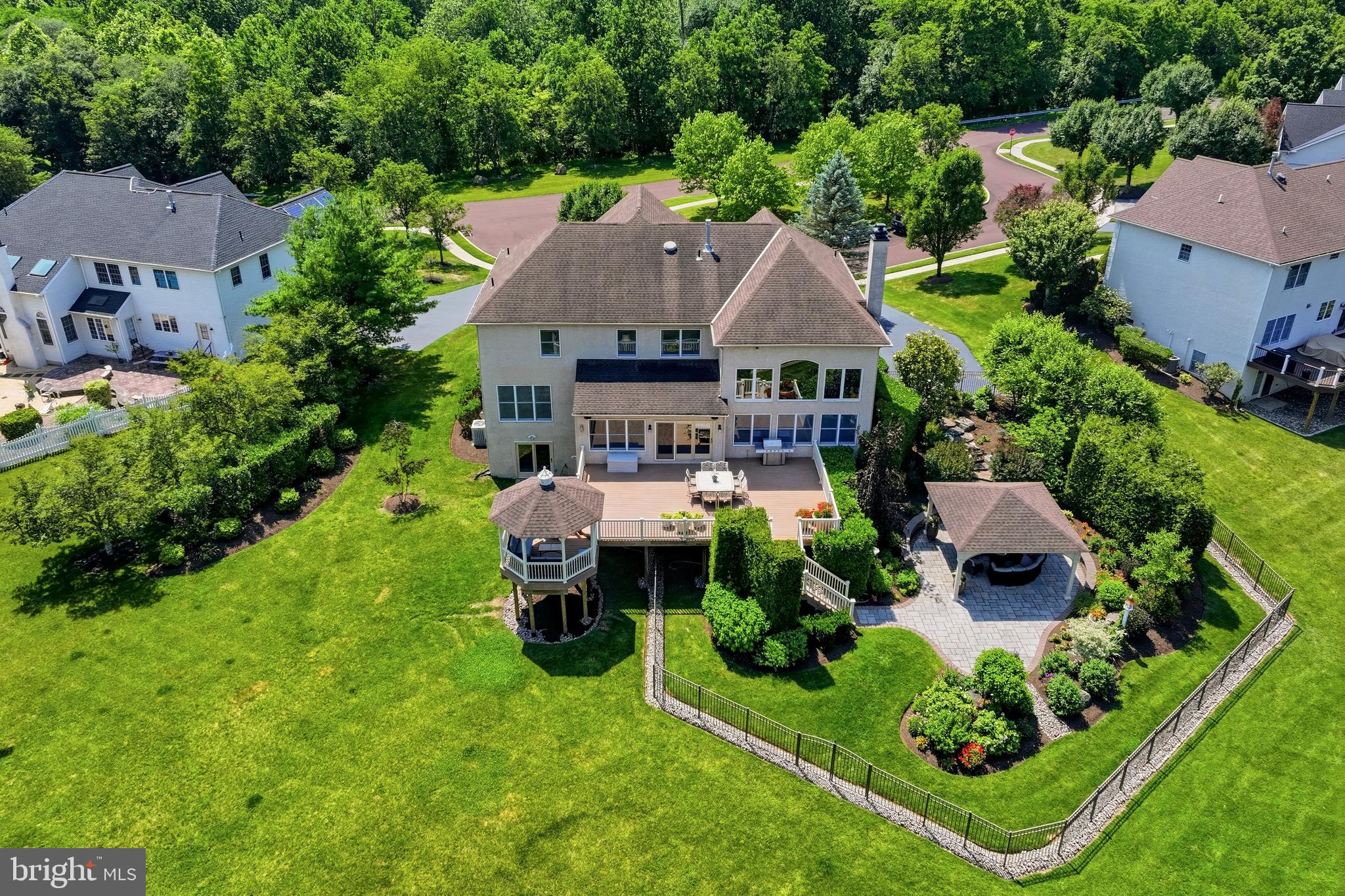 PROVIDENCE OAKS - Residential