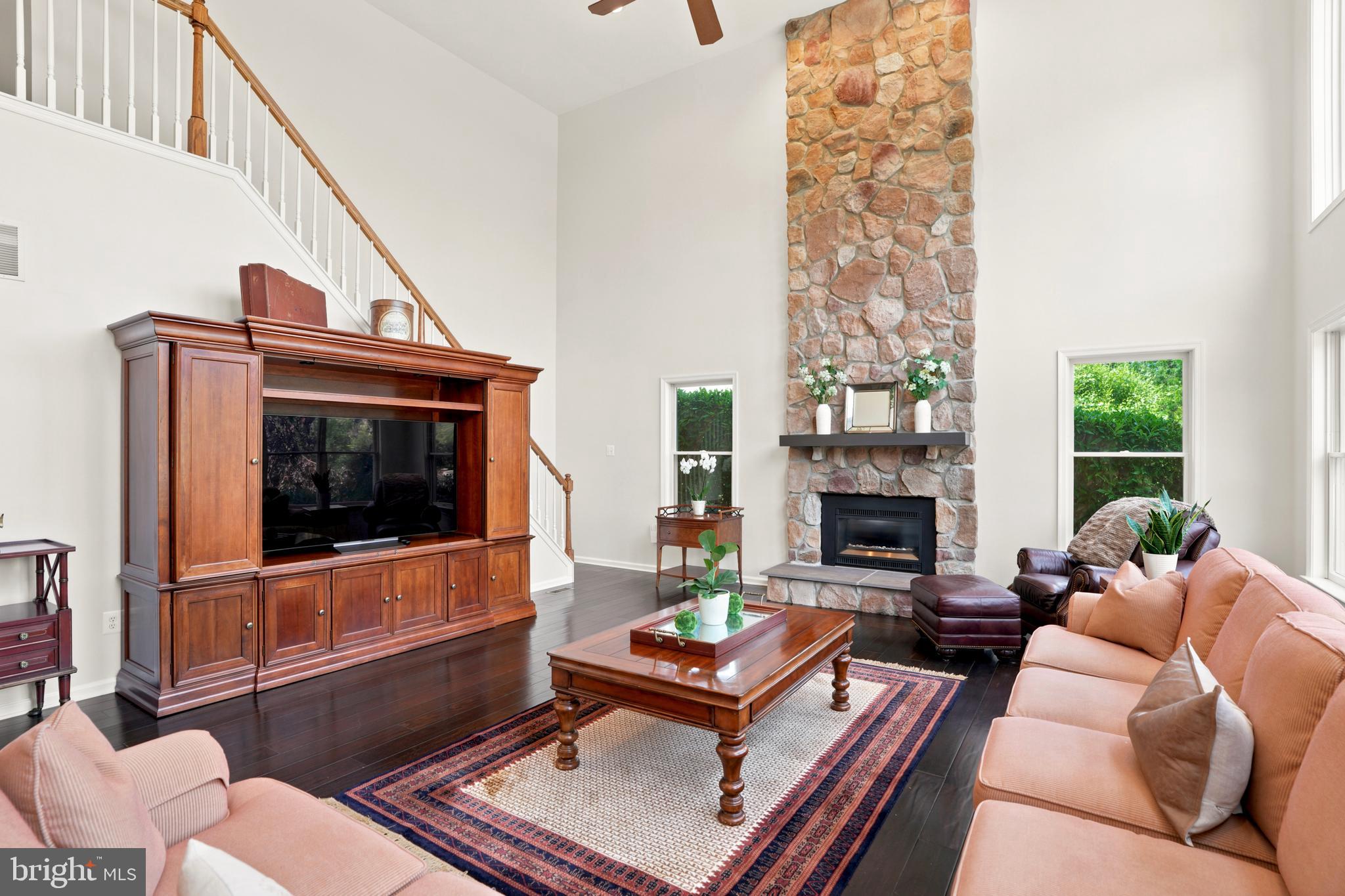 PROVIDENCE OAKS - Residential