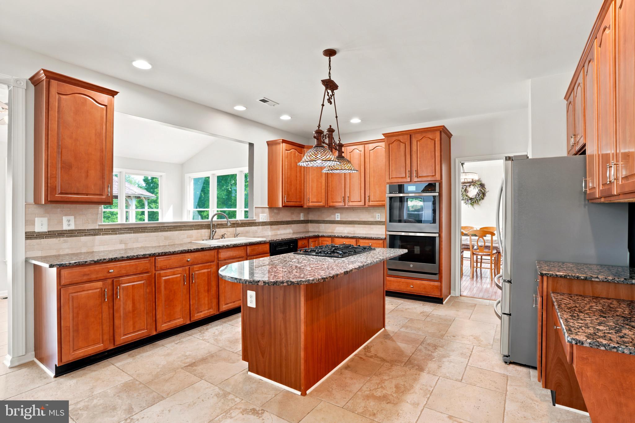 PROVIDENCE OAKS - Residential