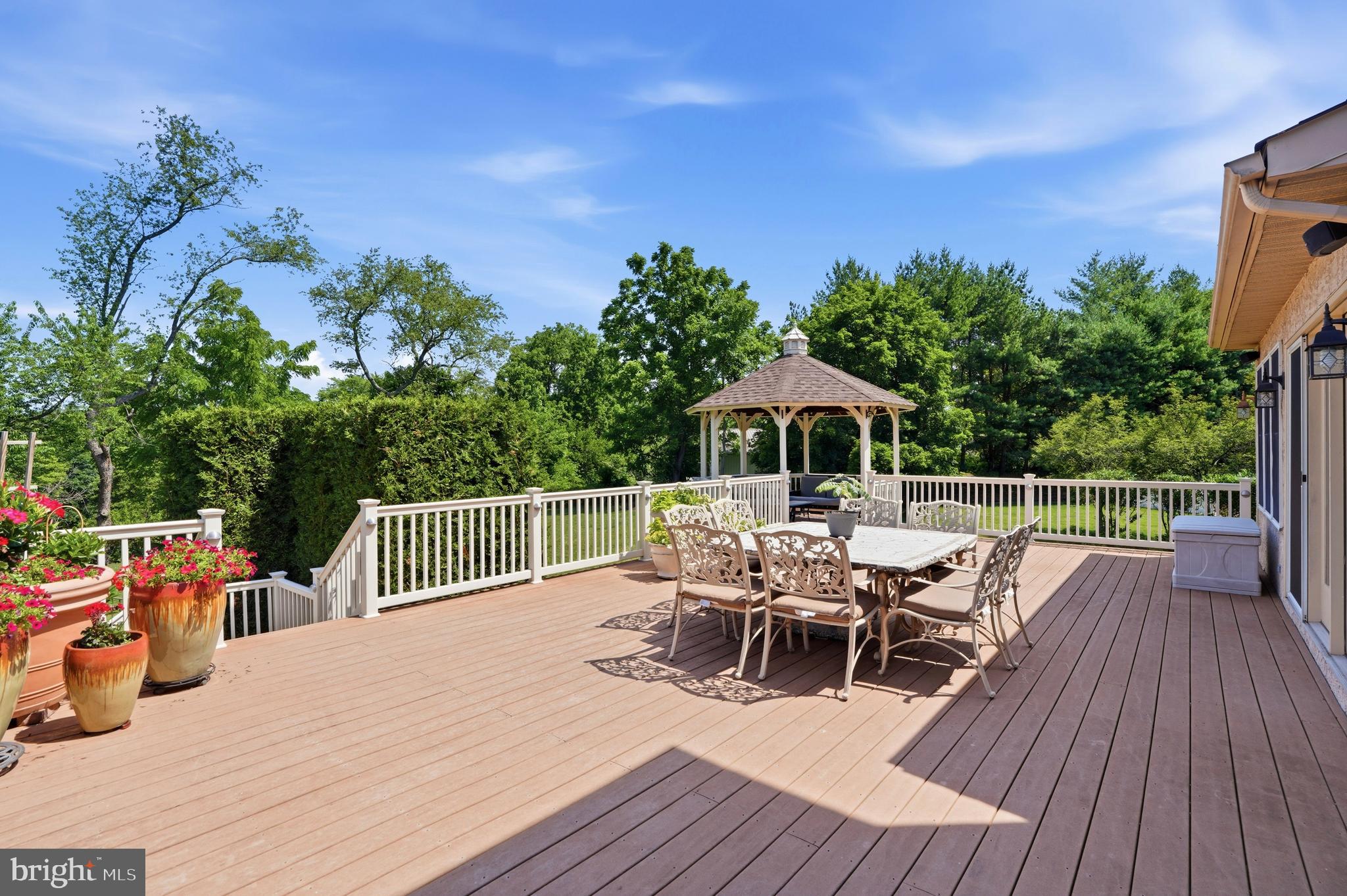PROVIDENCE OAKS - Residential