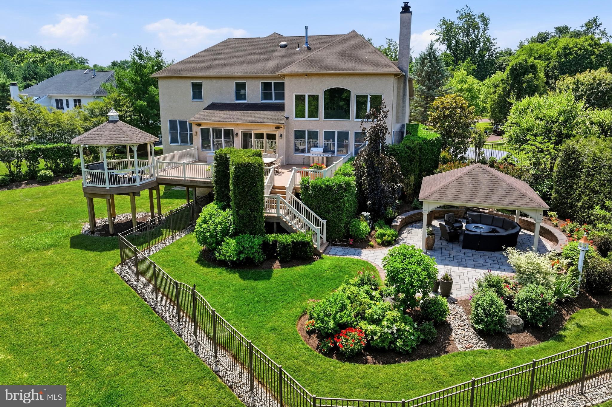 PROVIDENCE OAKS - Residential